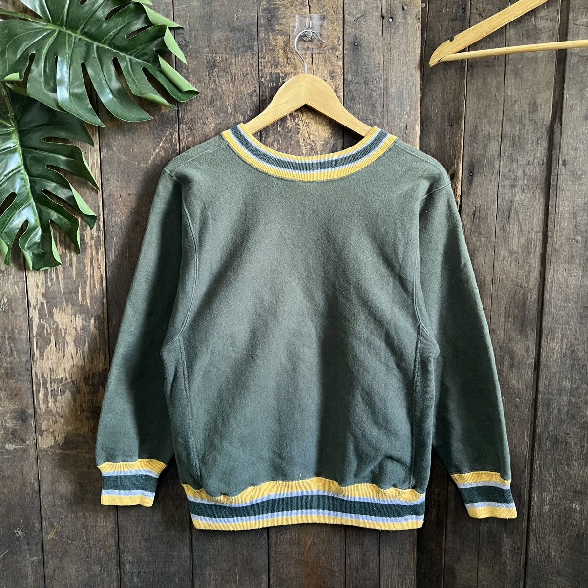Champion × Vintage Vintage 90’s Champion reverse weave v neck Size US M / EU 48-50 / 2 - 4 Thumbnail