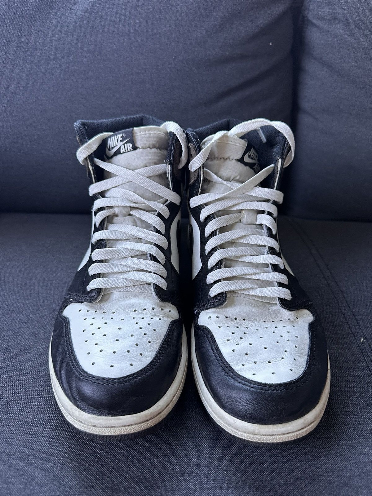 Jordan Brand × Nike Jordan 1 Retro High OG Mocha Size US 10.5 / EU 43-44 - 3 Thumbnail