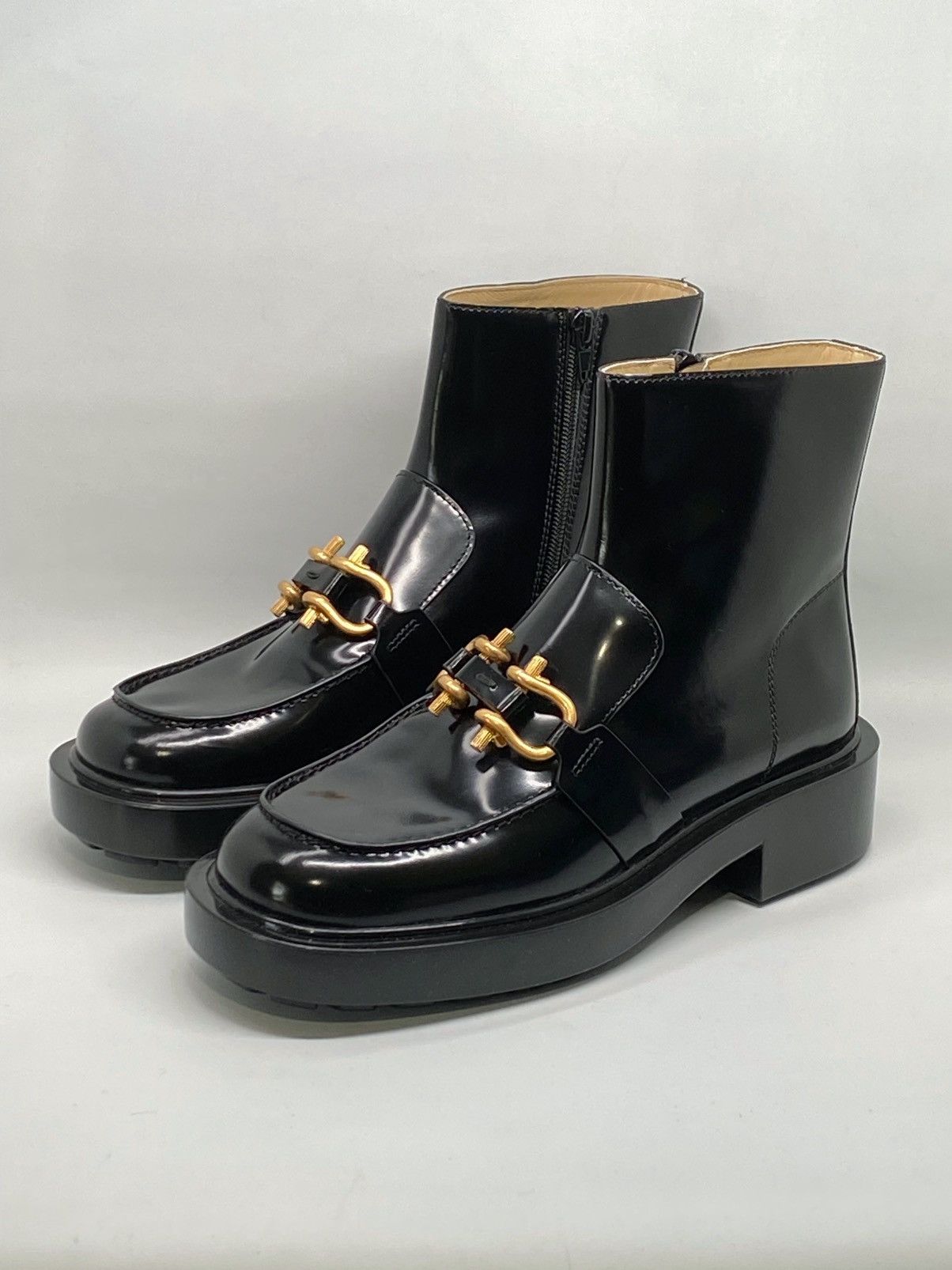 Bottega Veneta Bottega Veneta Monsieur glossed-leather ankle boots size 40 Size US 10 / IT 40 - 1 Thumbnail