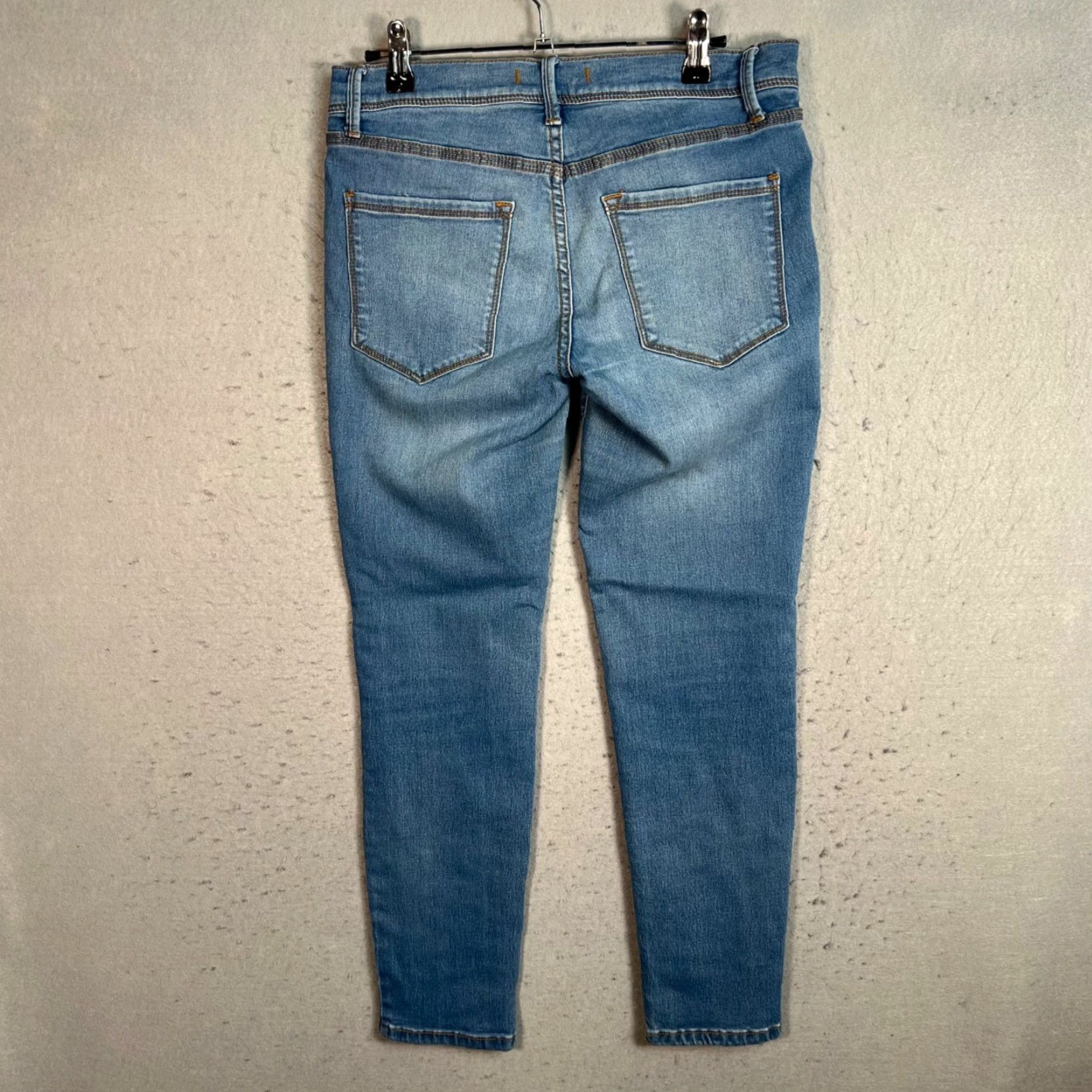 Free People VINTAGE Free People Jeans Womens 27 Denim Skinny Blue Cotton Blend 27 in Waist 28 Rise Mid 8.5-10.5 Inseam 27 Adult Womens Boys Girls Mens Size 27" / US 4 / IT 40 - 2 Thumbnail