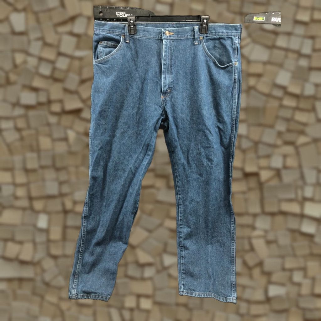 Wrangler Wrangler Jeans 42x30 Regular 5-Pocket Denim Blue Mid Waisted Straight Mens Size US 42 / EU 58 - 1 Thumbnail