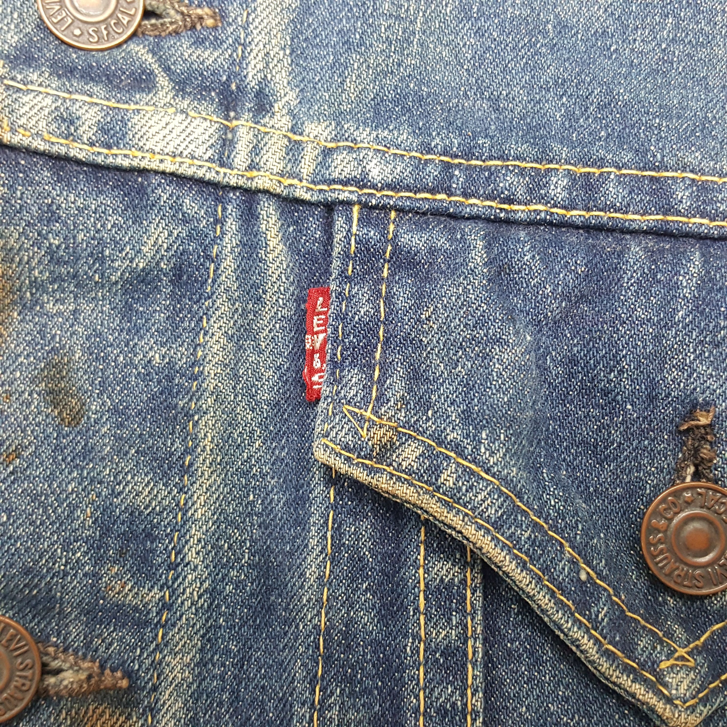Levi's × Vintage Vintage Levi's 501 Big E Distressed Sleeveless Denim Jacket Size US S / EU 44-46 / 1 - 5 Thumbnail