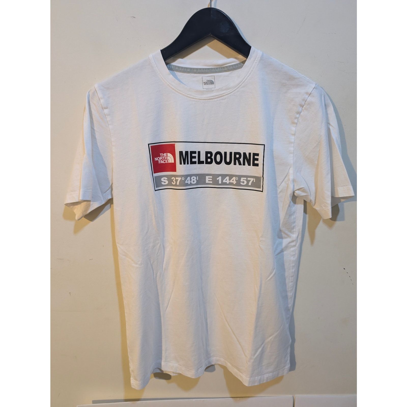 The North Face The North Face Melbourne Australia Graphic Logo Gorpcore Size US S / EU 44-46 / 1 - 1 Thumbnail