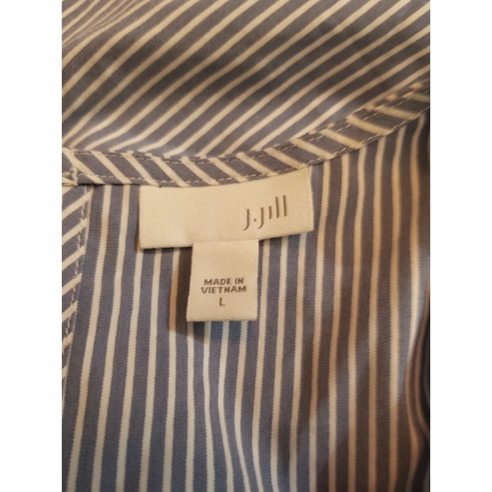 J. Jill J. Jill Tie Knot Front Blouse Blue & White Stripe Size L Shirt Women Blouse 3/4 Sleeve Casual Cotton Blend Chambray Button Tie Bow Size L / US 10 / IT 46 - 3 Thumbnail