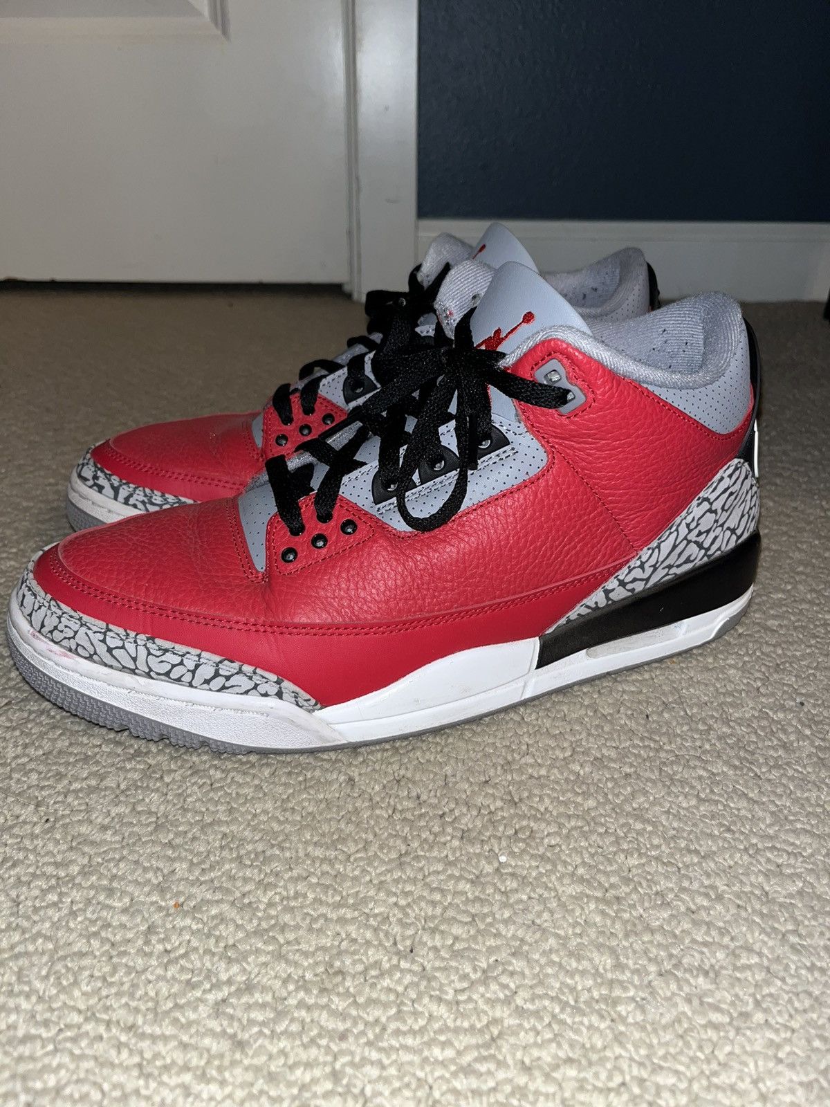 Jordan Brand Air Jordan 3 Retro SE Fire Red Size 11 Size US 11 / EU 44 - 2 Thumbnail