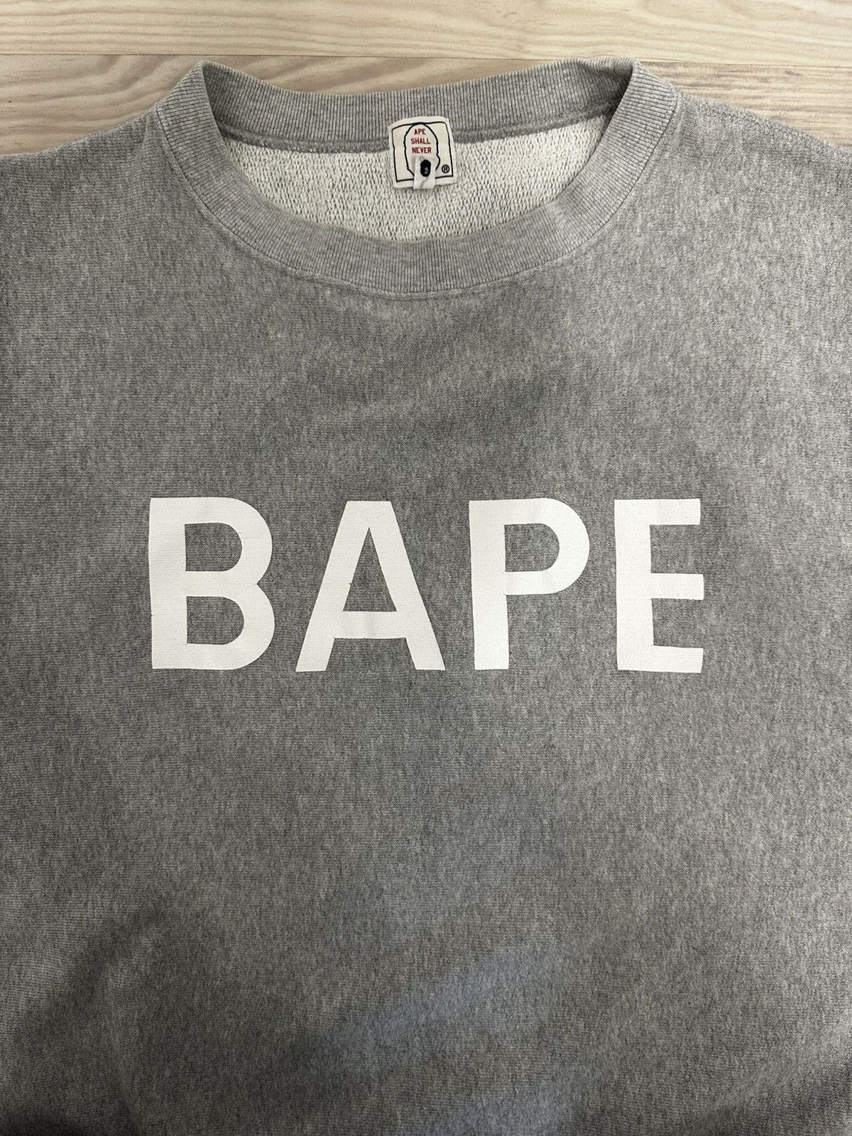 Bape × Vintage 🔥 Rare Grey BAPE Sweatshirt 🔥 Size US M / EU 48-50 / 2 - 5 Thumbnail