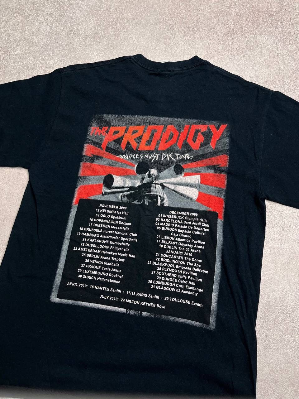 Band Tees × Vintage Vintage The Prodigy Invaders Must Die Tour T-shirt M Size US M / EU 48-50 / 2 - 4 Thumbnail