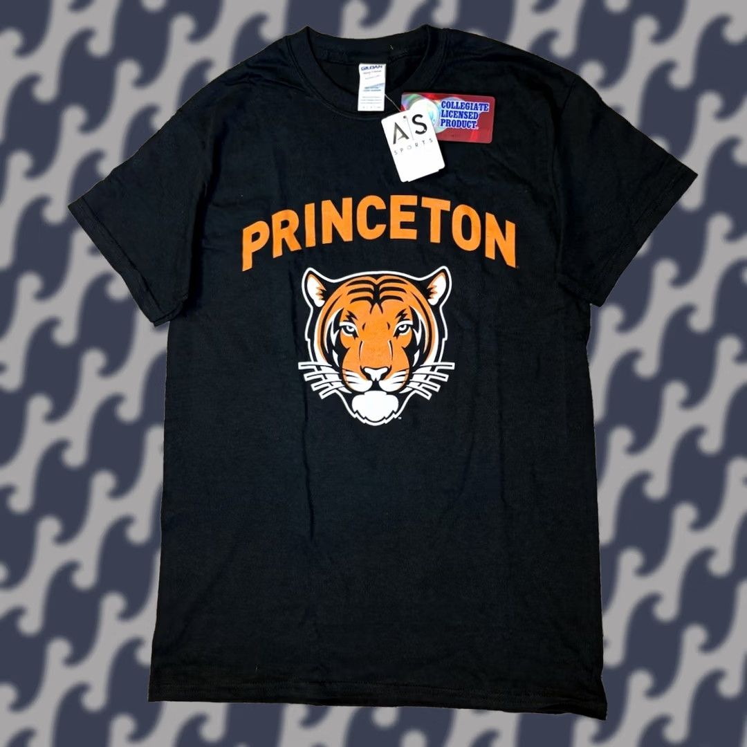 Gildan VINTAGE Princeton University Collegiate Licensed Black T-Shirt NWT Small Mens Gildan Cotton Crew Neck Short Sleeve 90s 2000s USA College Size US S / EU 44-46 / 1 - 1 Thumbnail