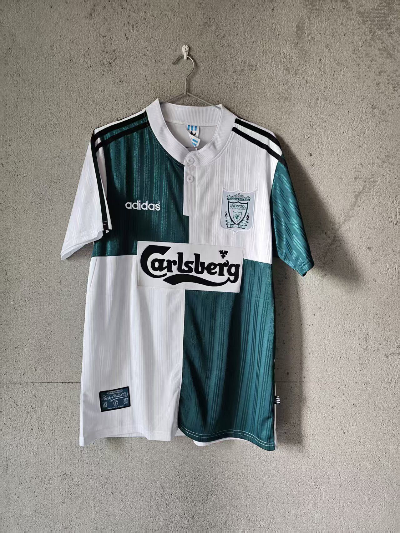 Other Vintage Liverpool Jersey Size US S / EU 44-46 / 1 - 1 Thumbnail