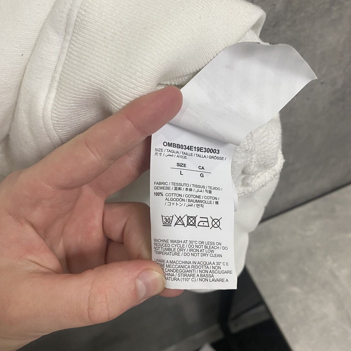 Off-White Off White Unfinished Arrows Hoodie Big Logo Size L Size US L / EU 52-54 / 3 - 21 Thumbnail