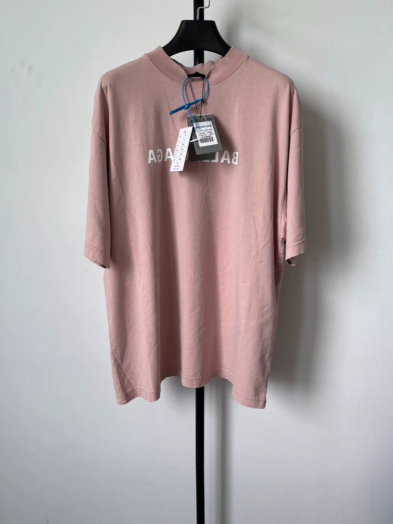 Balenciaga Balenciaga Monogrammed Crew Neck Pullover Short Sleeve Dro Size XS / US 0-2 / IT 36-38 - 1 Thumbnail