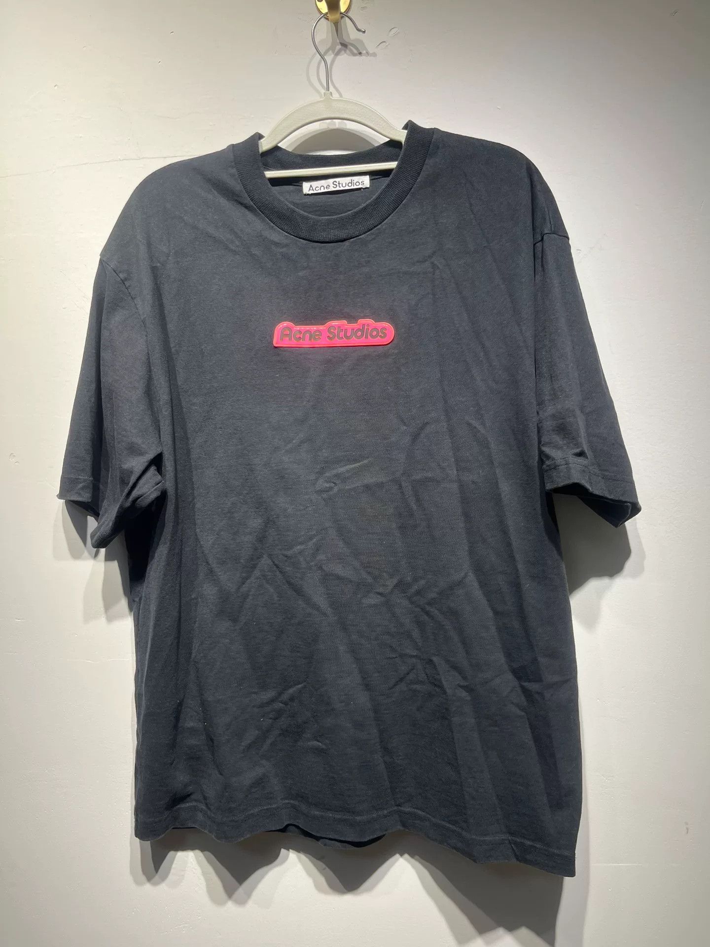 Acne Studios Acne Studios Printed Graphic Black T-Shirt S Men Size US S / EU 44-46 / 1 - 1 Thumbnail
