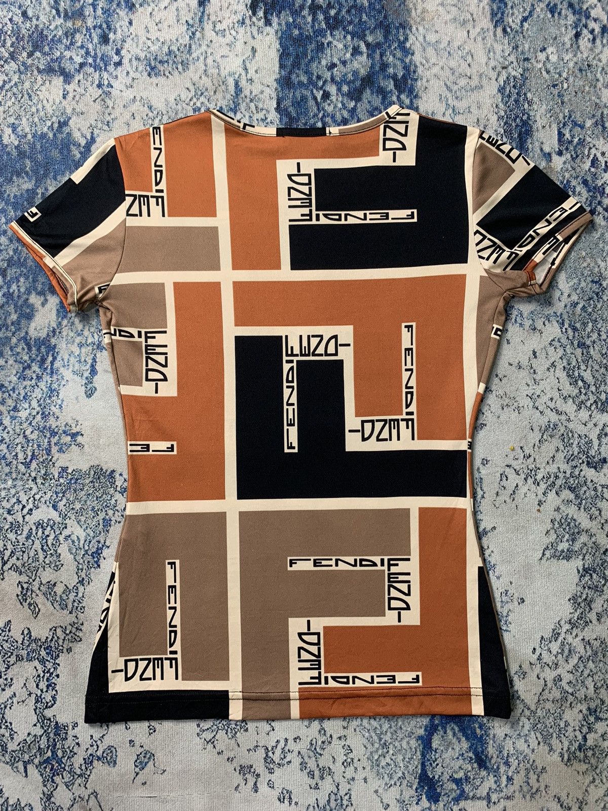 Fendi Vintage 90s Fendi puzzle spellout stretch t shirt Size S / US 4 / IT 40 - 3 Thumbnail