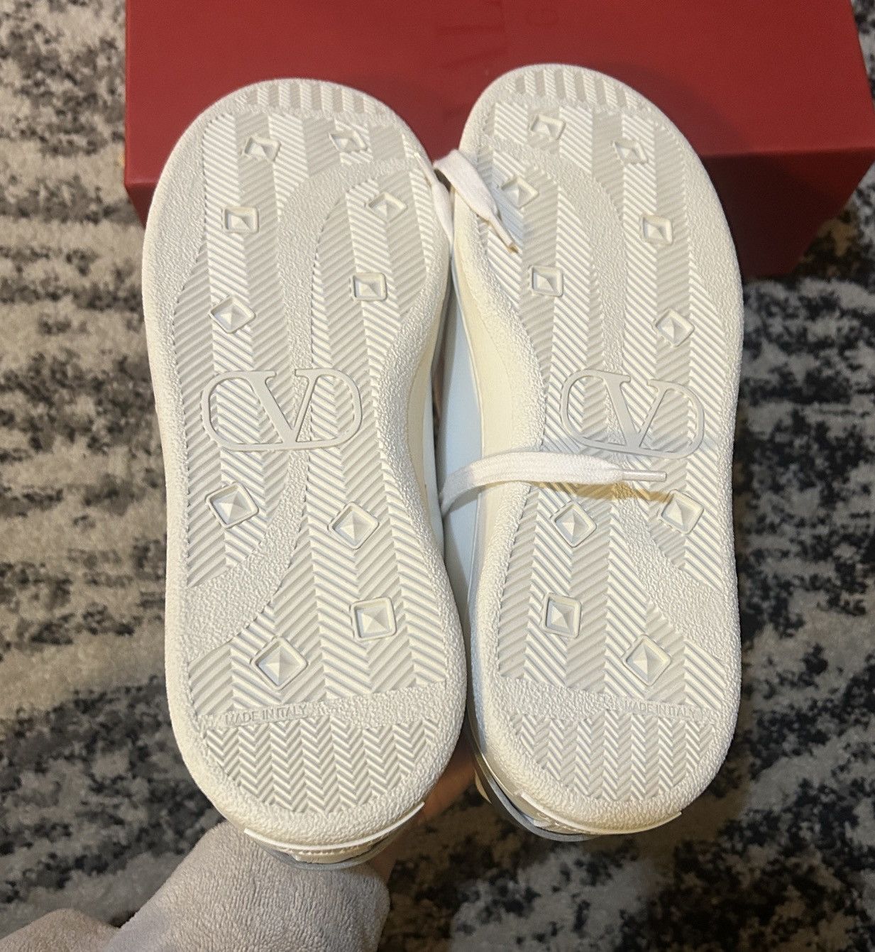 Valentino VALENTINO GARAVANI Backnet perforated leather sneakers Size US 10.5 / IT 40.5 - 9 Thumbnail