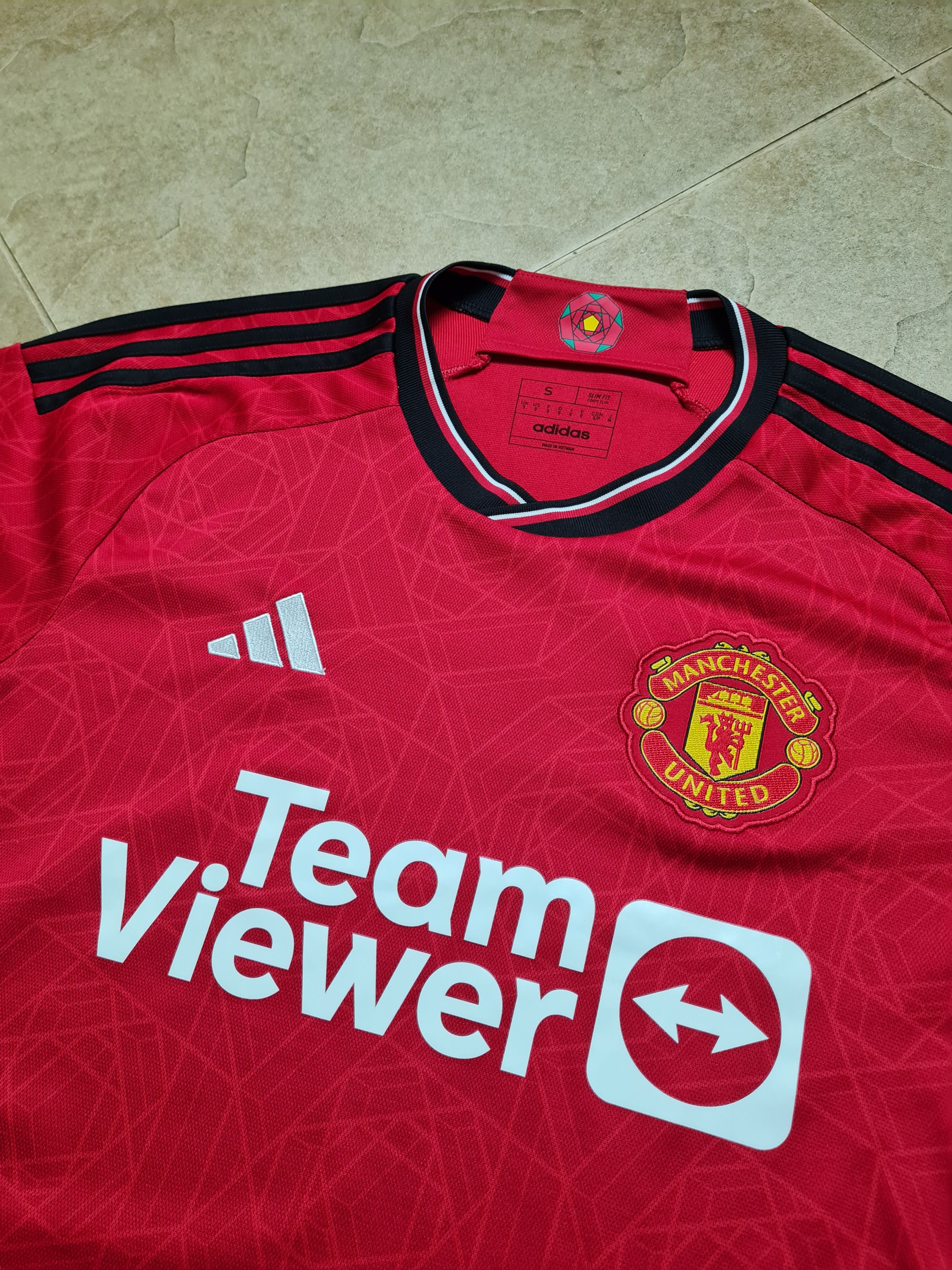 Adidas Manchester United 2023/24 Home Soccer Shorts Adidas IP1726 Size US S / EU 44-46 / 1 - 16 Thumbnail
