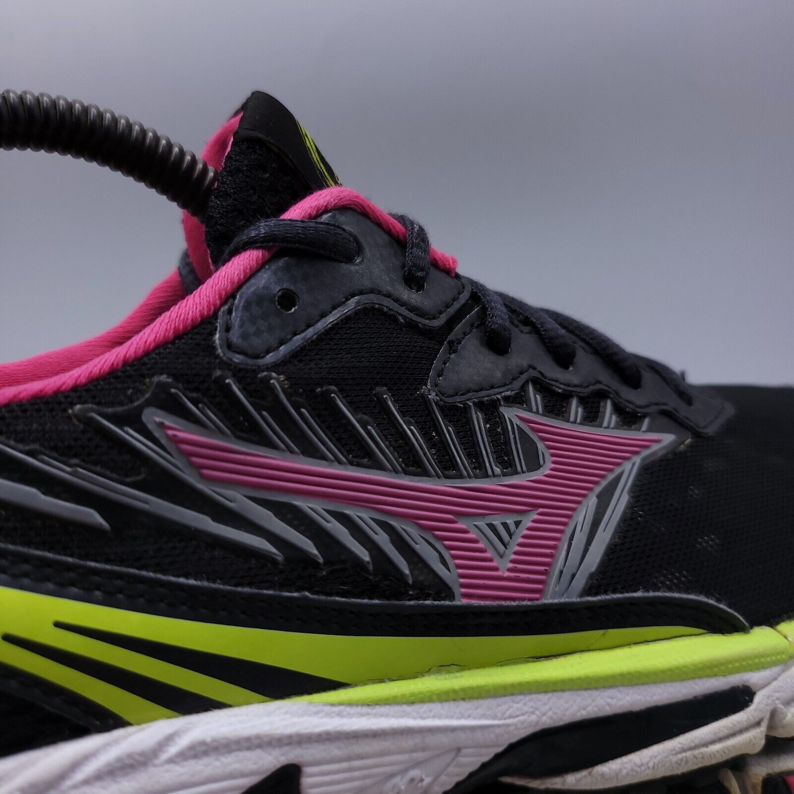 Mizuno Mizuno Wave Rider 16 Shoe Womens Size 8.5 8KN-30364 Black Size US 8.5 / IT 38.5 - 8 Thumbnail