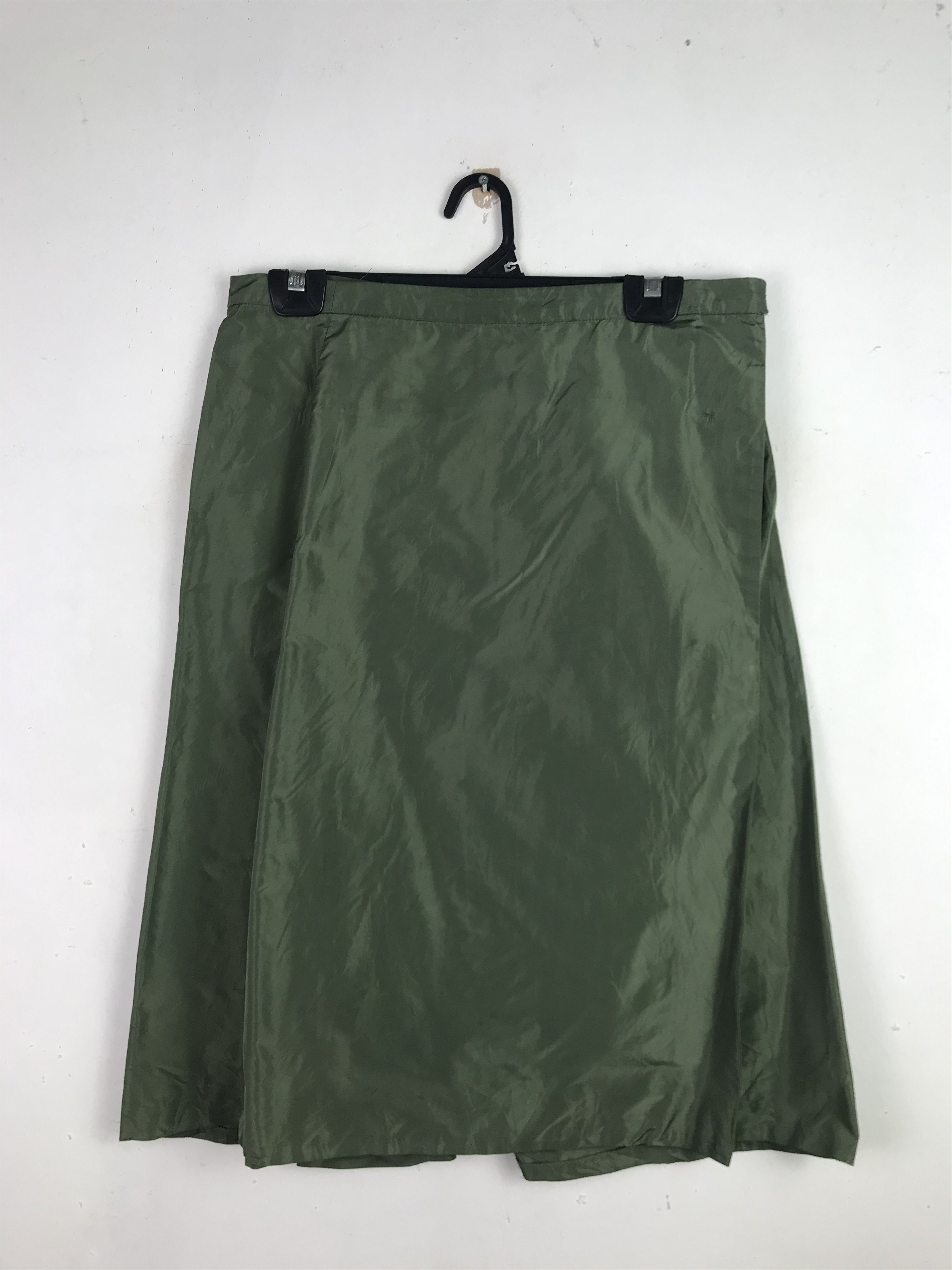 image of Italian Designers x Jil Sander Vintage Plain Jil Sander Midi Skirt, Women's (Size 38)