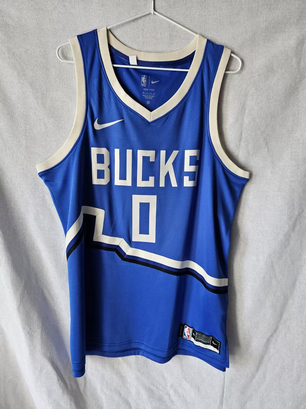 NBA Milwaukee Bucks #0 Damian Lillard Jersey Size US L / EU 52-54 / 3 - 1 Thumbnail