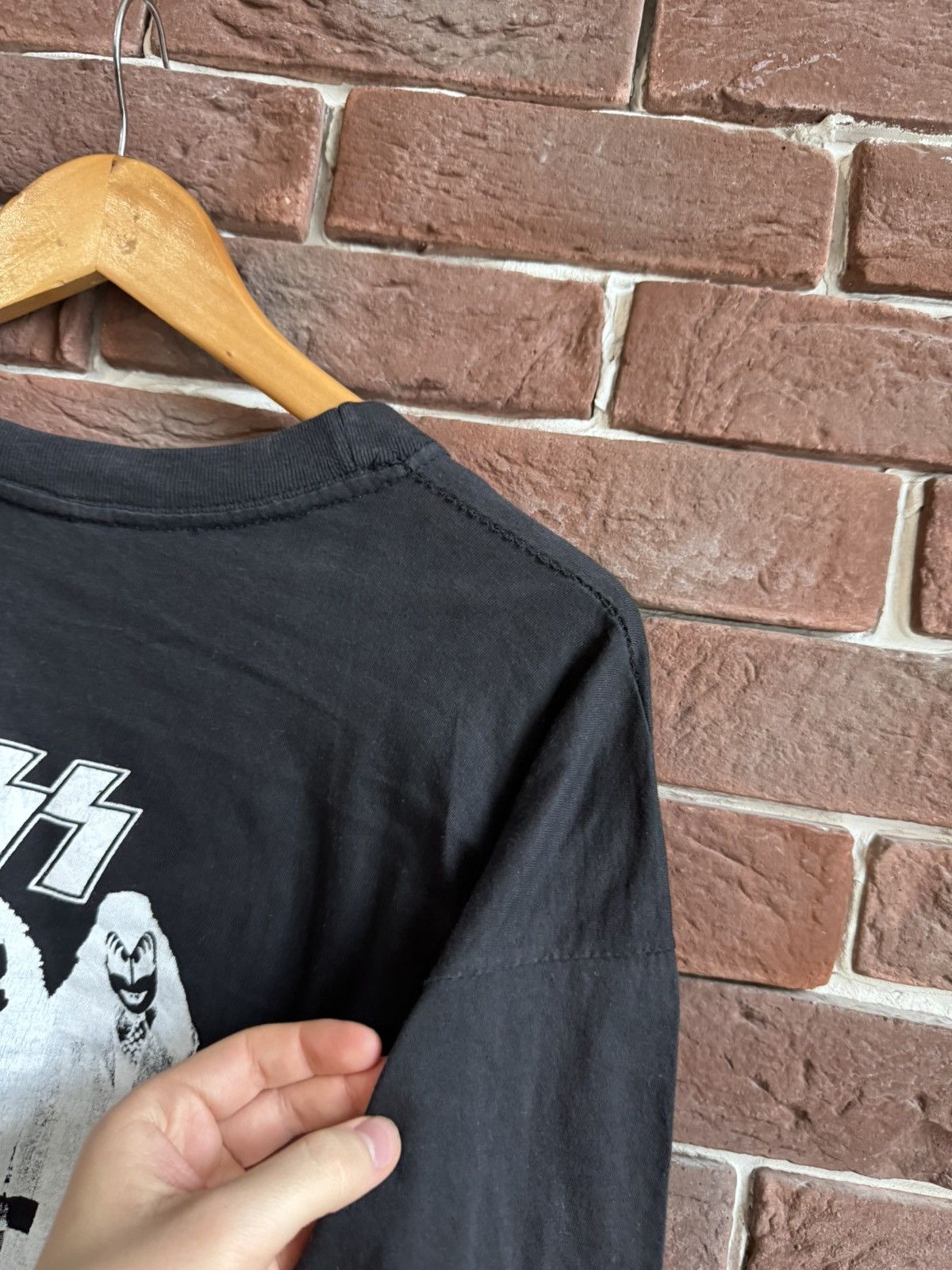 Band Tees Rare vintage 90s Kiss Dressed to Kill Rock Metal Band Tees Size US L / EU 52-54 / 3 - 10 Thumbnail