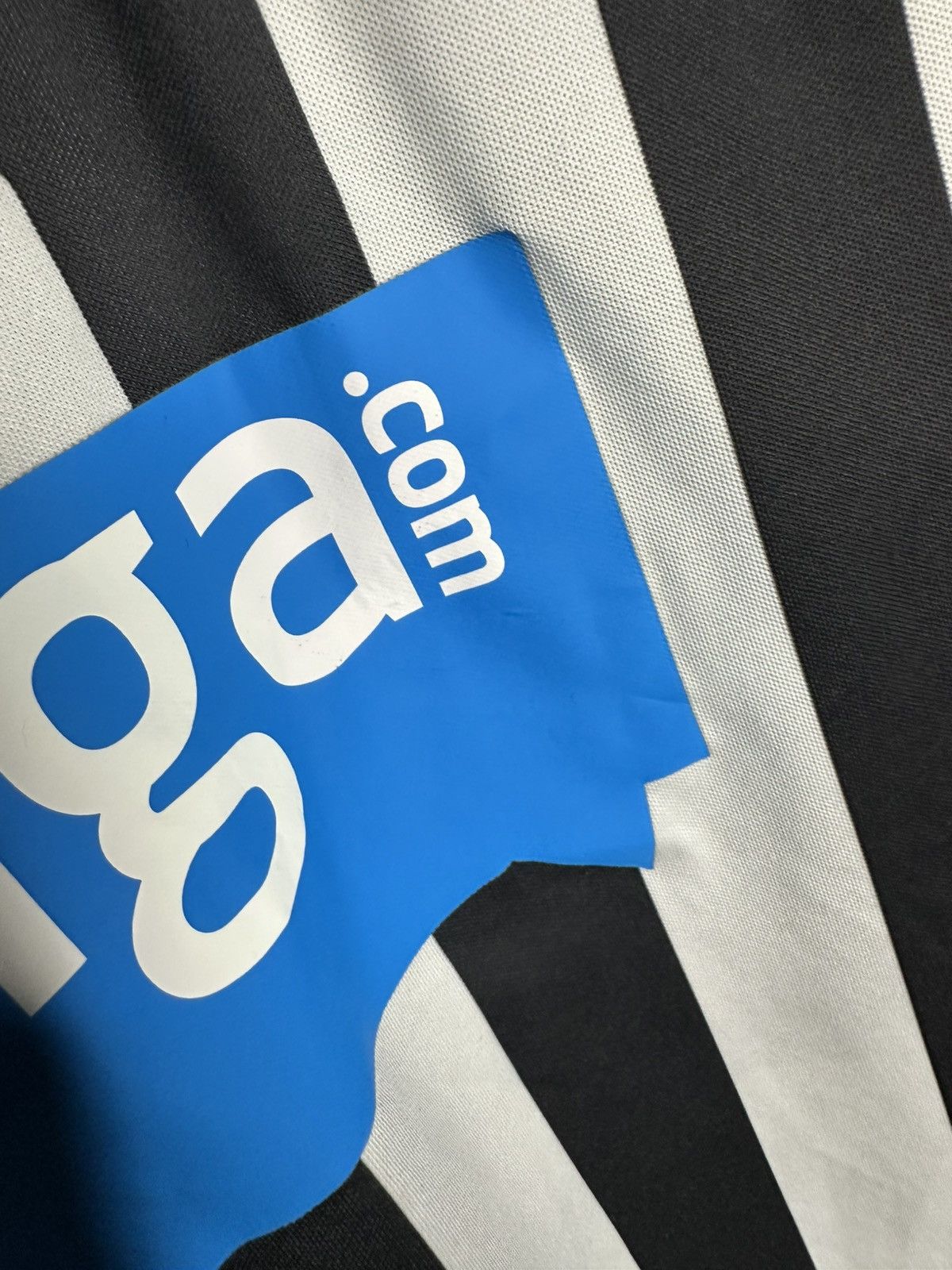 Puma 2014-2015 Newcastle United Puma Home Jersey Football Shirt Size US M / EU 48-50 / 2 - 11 Thumbnail
