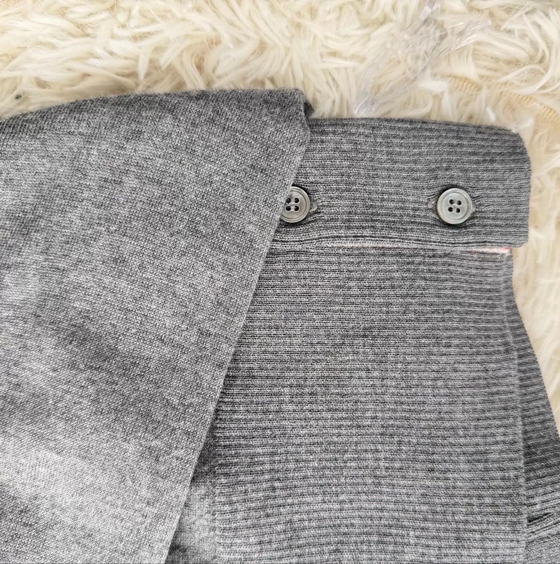Thom Browne TB Wool Cardigan US 1 Gray Size US S / EU 44-46 / 1 - 8 Thumbnail