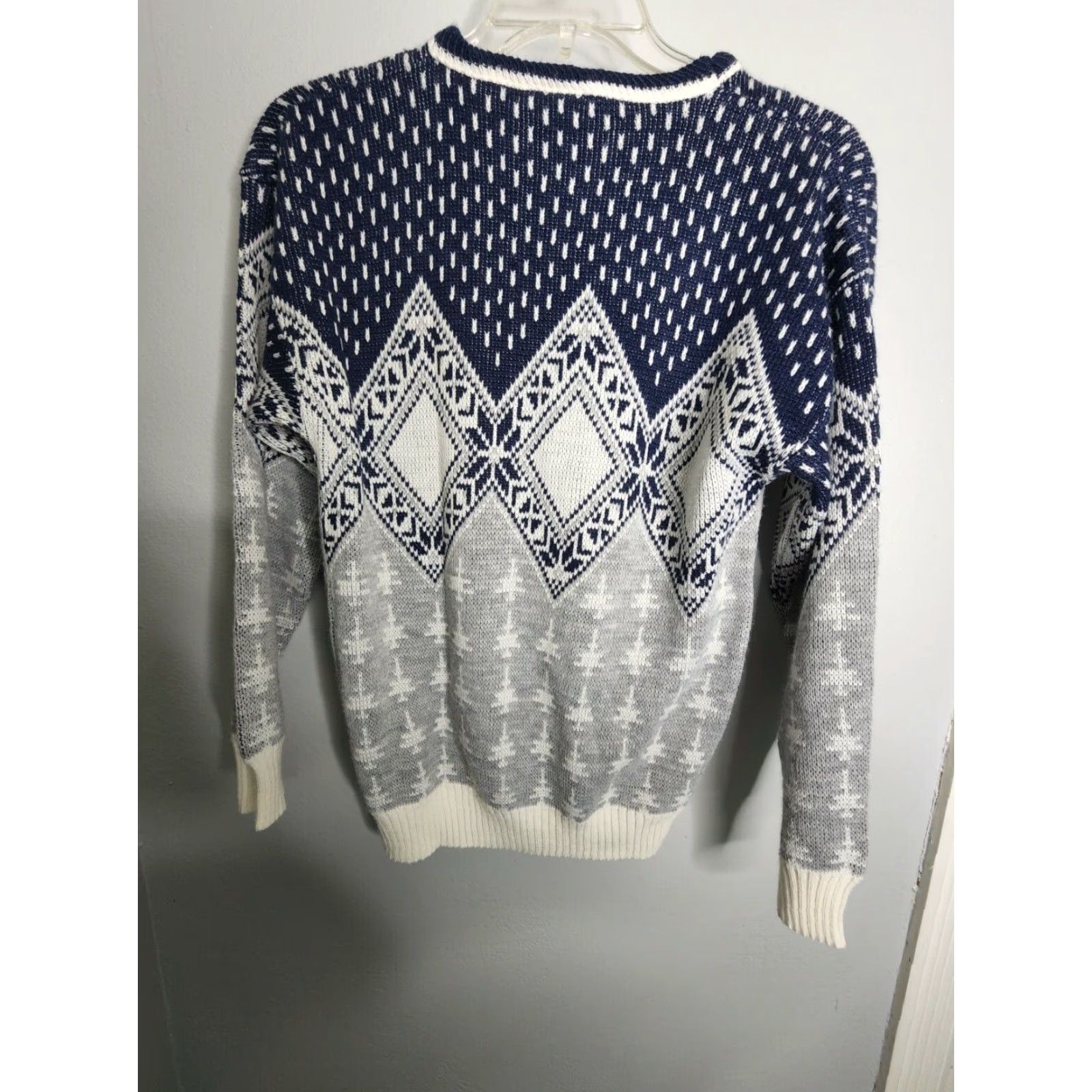 Vintage VINTAGE Womens M Sweater Pullover Crew Neck Grey Blue Acrylic Made in England Geometric Knit 1990s Mens Womens Size M / US 6-8 / IT 42-44 - 2 Thumbnail