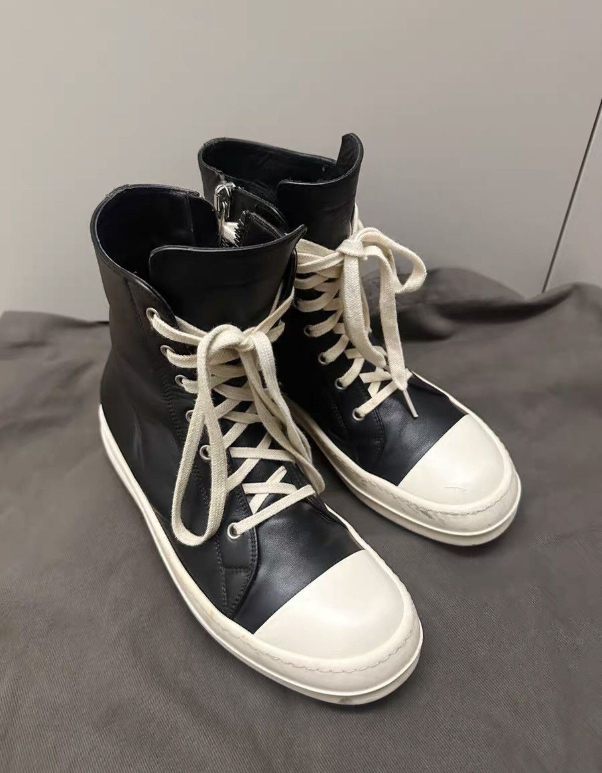 Rick Owens Rick Owens Mainline Classic Patent Leather High-Top Size US 7 / EU 40 - 1 Thumbnail