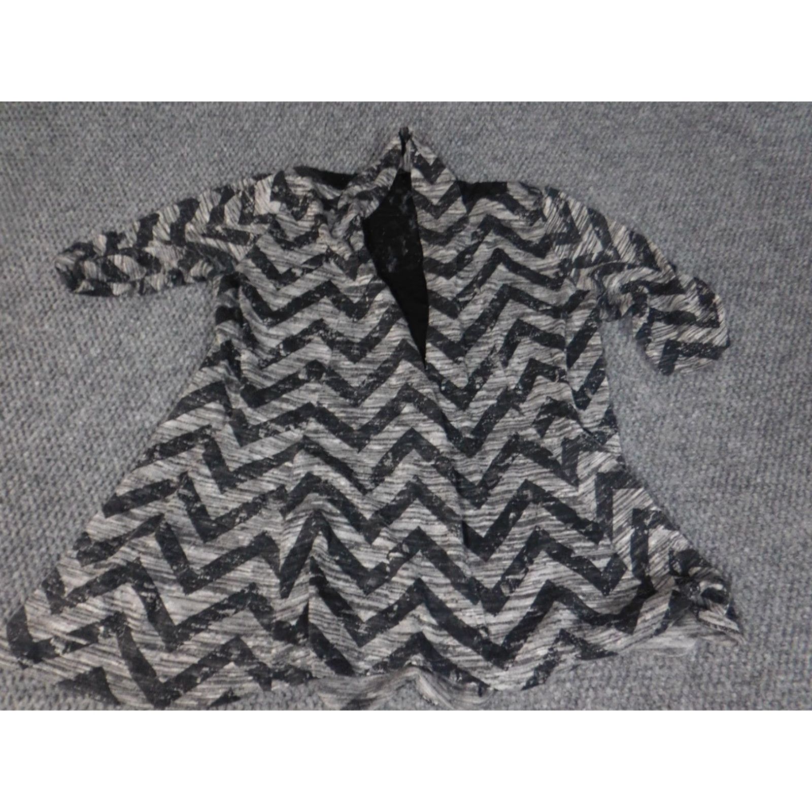Vintage HeartSoul Blouse Womens Small Gray Crew Neck Pullover Stretch Casual Short Sleeve Pattern: Striped Button, Basic Classic 90s? Size S / US 4 / IT 40 - 2 Thumbnail
