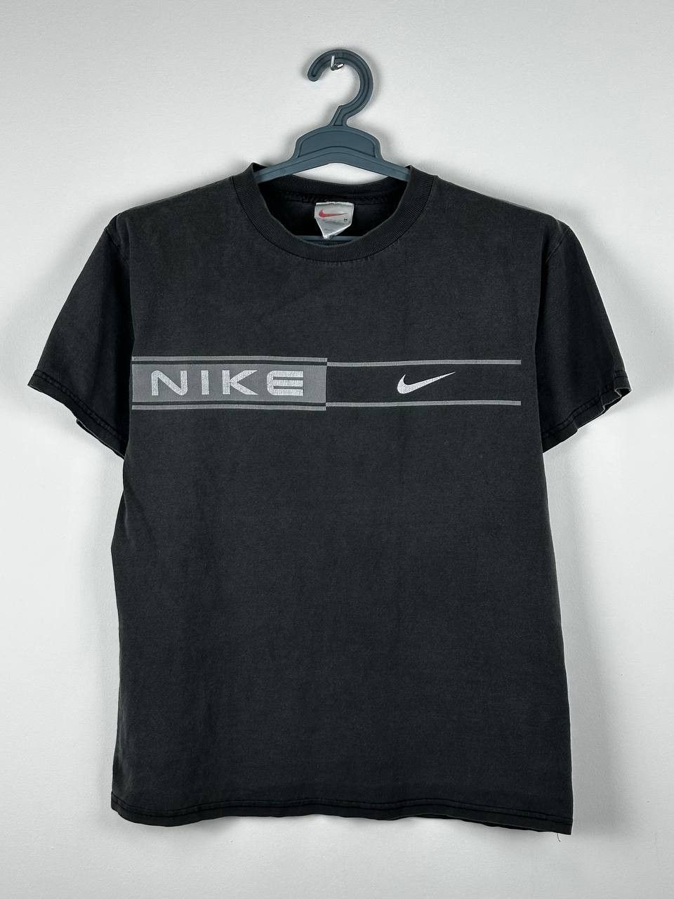Nike × Vintage Nike Vintage T Shirt Faded Distressed big logo center swoosh Size US M / EU 48-50 / 2 - 1 Thumbnail
