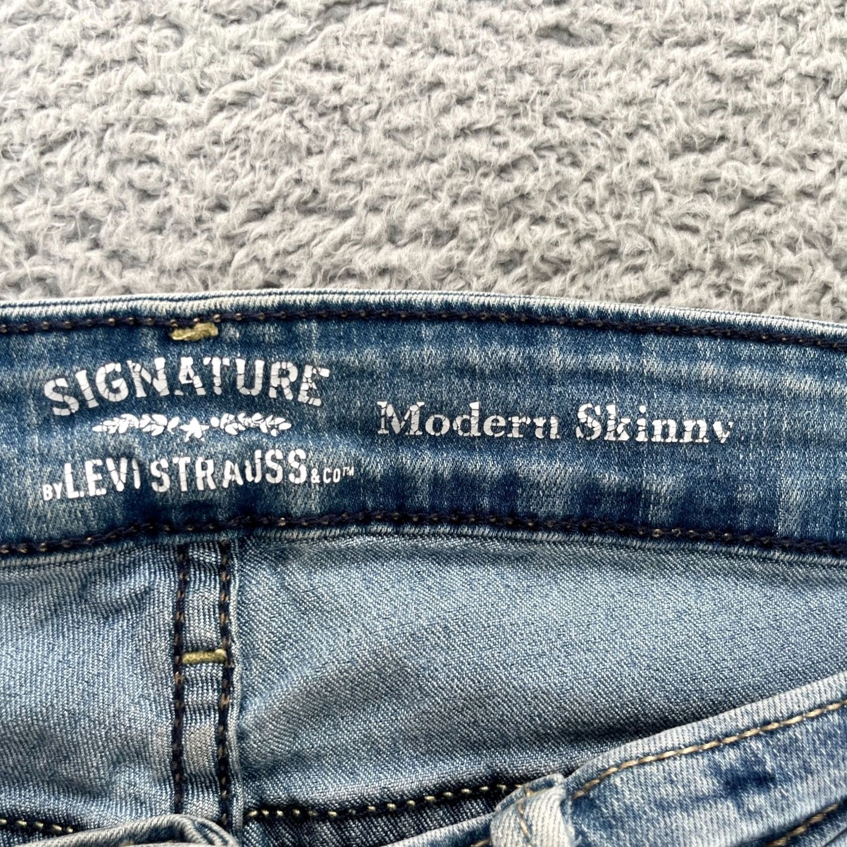 Vintage Signature by Levi Strauss & Co. Jeans Womens Blue Modern Skinny Leg Denim Stretch Cotton 32x31 Size 24" / US 00 / IT 34 - 3 Thumbnail