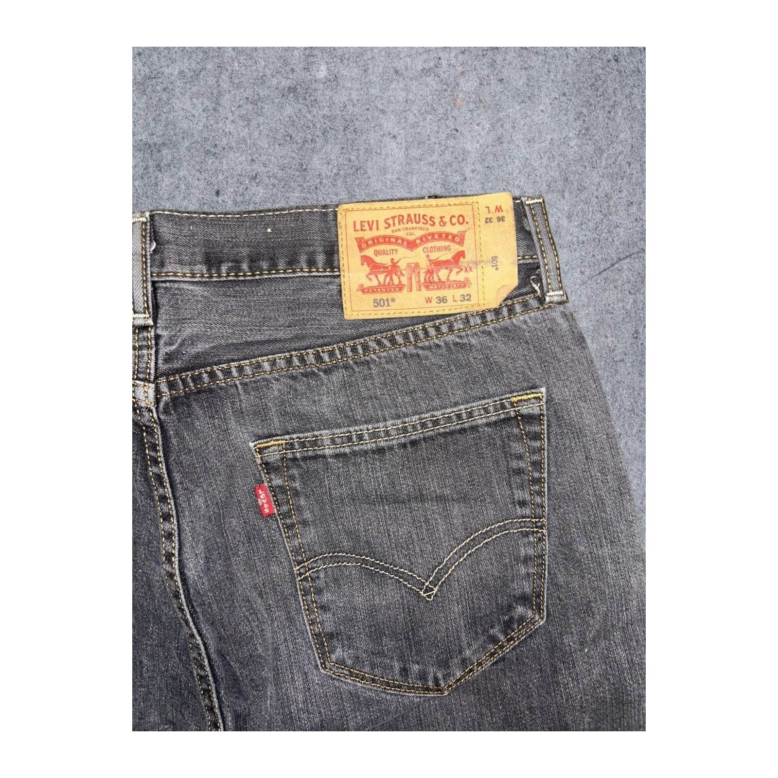 Levi's Levi's 501 Black Jeans Button Fly denim Mens 36x32 Denim Size US 36 / EU 52 - 4 Thumbnail