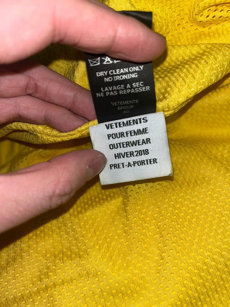 Vetements Vetements 17aw 17 Autumn/Winter Showpiece Jacket Size US S / EU 44-46 / 1 - 9 Thumbnail