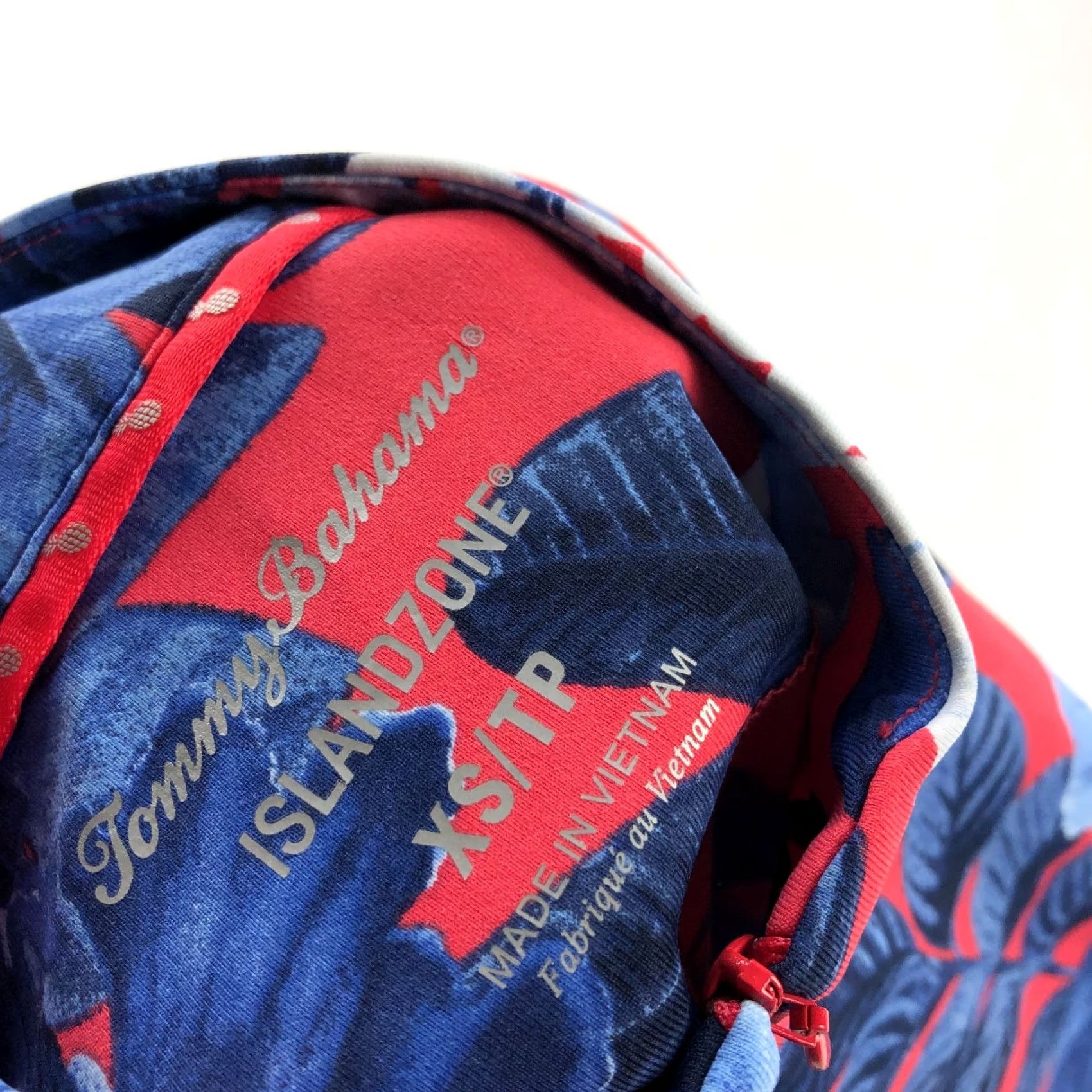 Tommy Bahama Tommy Bahama Island Zone XS 1/4 Zip Pullover Sleeveless Floral Red Blue Shirt Women XS Floral Red Blue Island Zone 90s Outdoor Tropical Navy? Size XS / US 0-2 / IT 36-38 - 7 Thumbnail