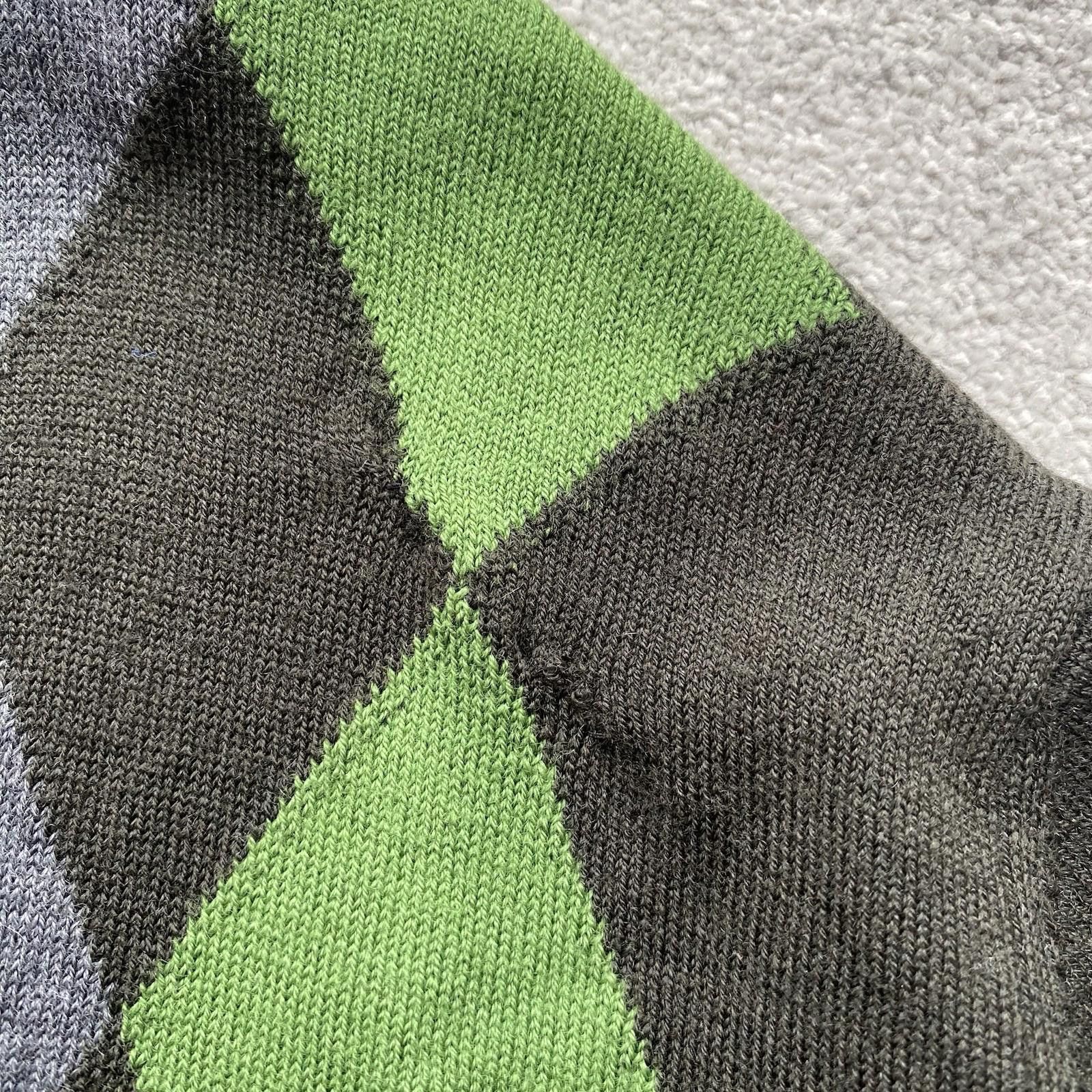 Prada Prada Women’s Argyle 100% Wool Sweater Size 42 Size M / US 6-8 / IT 42-44 - 7 Thumbnail