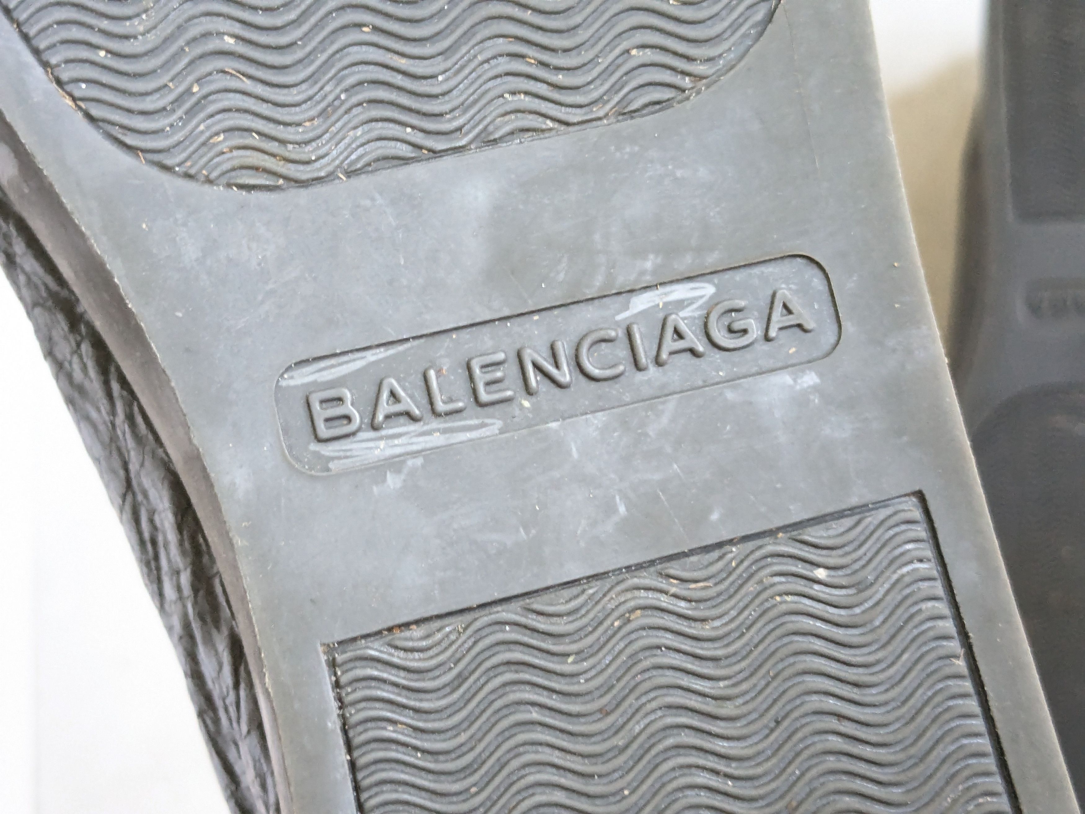 Balenciaga Balenciaga Arena Sneakers Gray High Tops 9 Leather Size US 9 / EU 42 - 14 Thumbnail