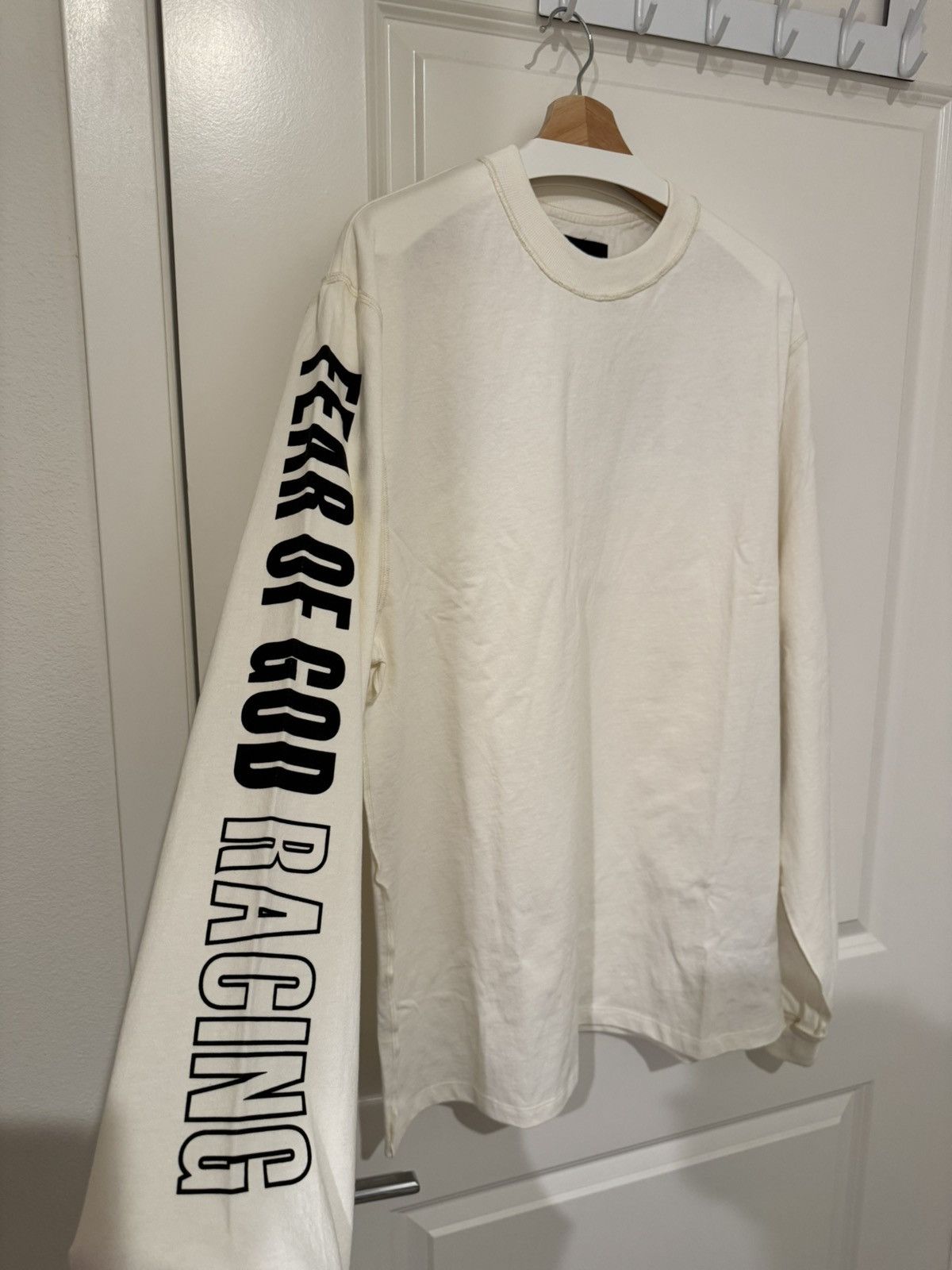 Fear of God Rare Fear of God Racing Collection Long Tee ComplexCon Size US L / EU 52-54 / 3 - 5 Thumbnail