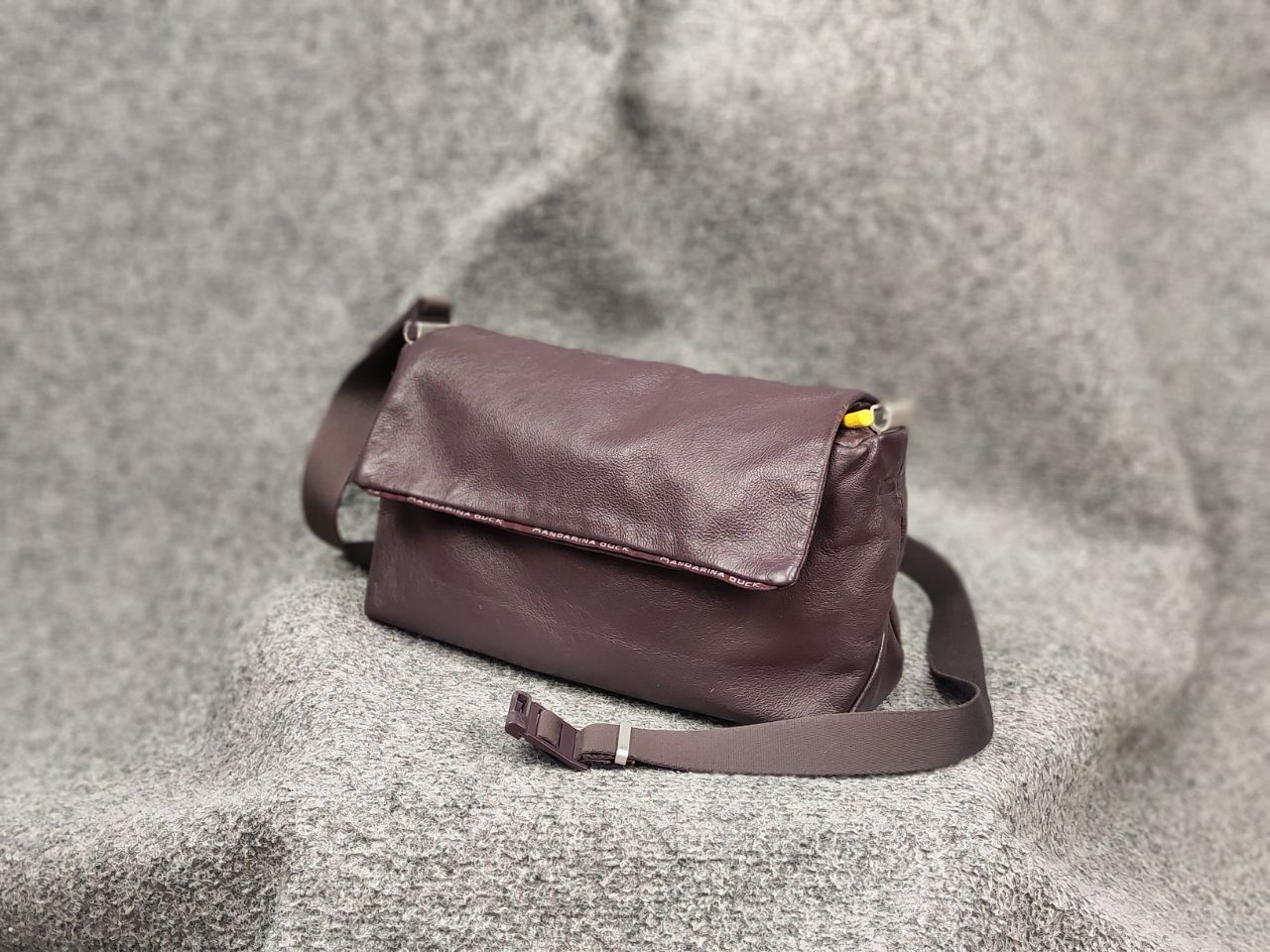 Mandarina Duck Mandarin Duck Design Dark purple leather Crossbody Bag Size ONE SIZE - 5 Thumbnail