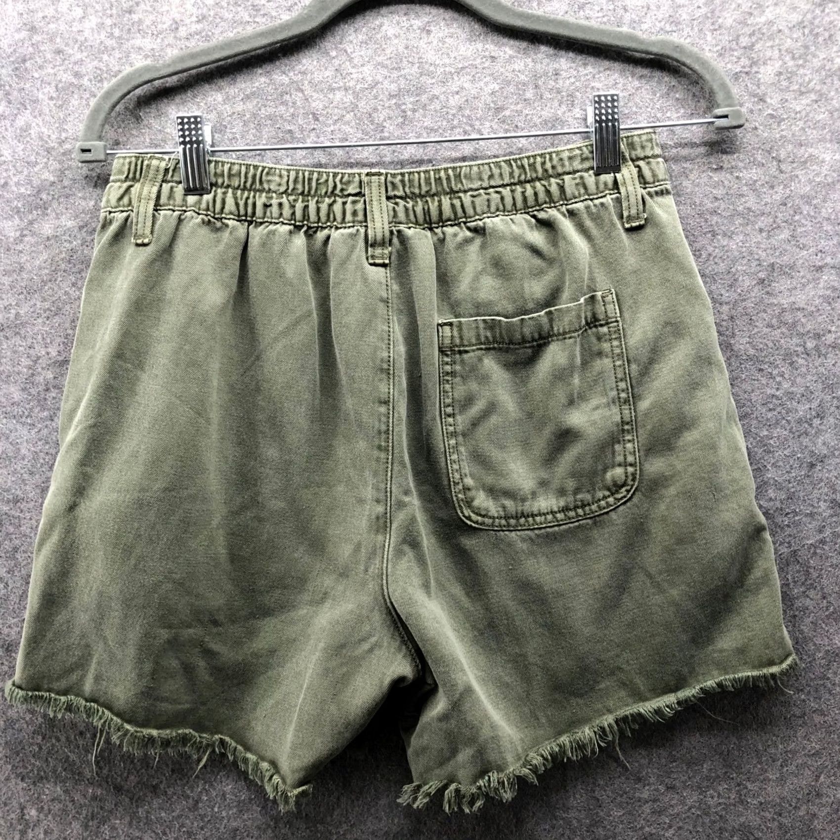 Vintage Aerie Frayed Shorts Womens XS High Rise Lyocell Blend Army Green Lightweight Size 26" / US 2 / IT 38 - 2 Thumbnail