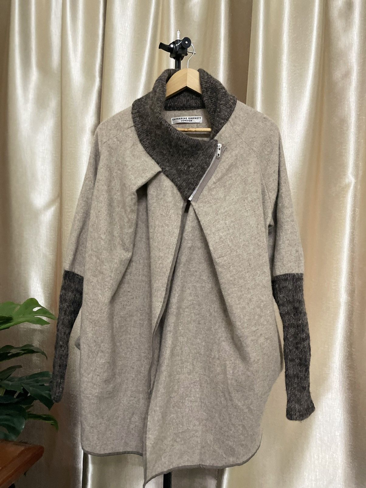 Japanese Brand × Katharine Hamnett London × Vintage KATHARINE HAMNETT CUT & SEWN WOOL BLEND CARDIGAN Size ONE SIZE - 1 Thumbnail