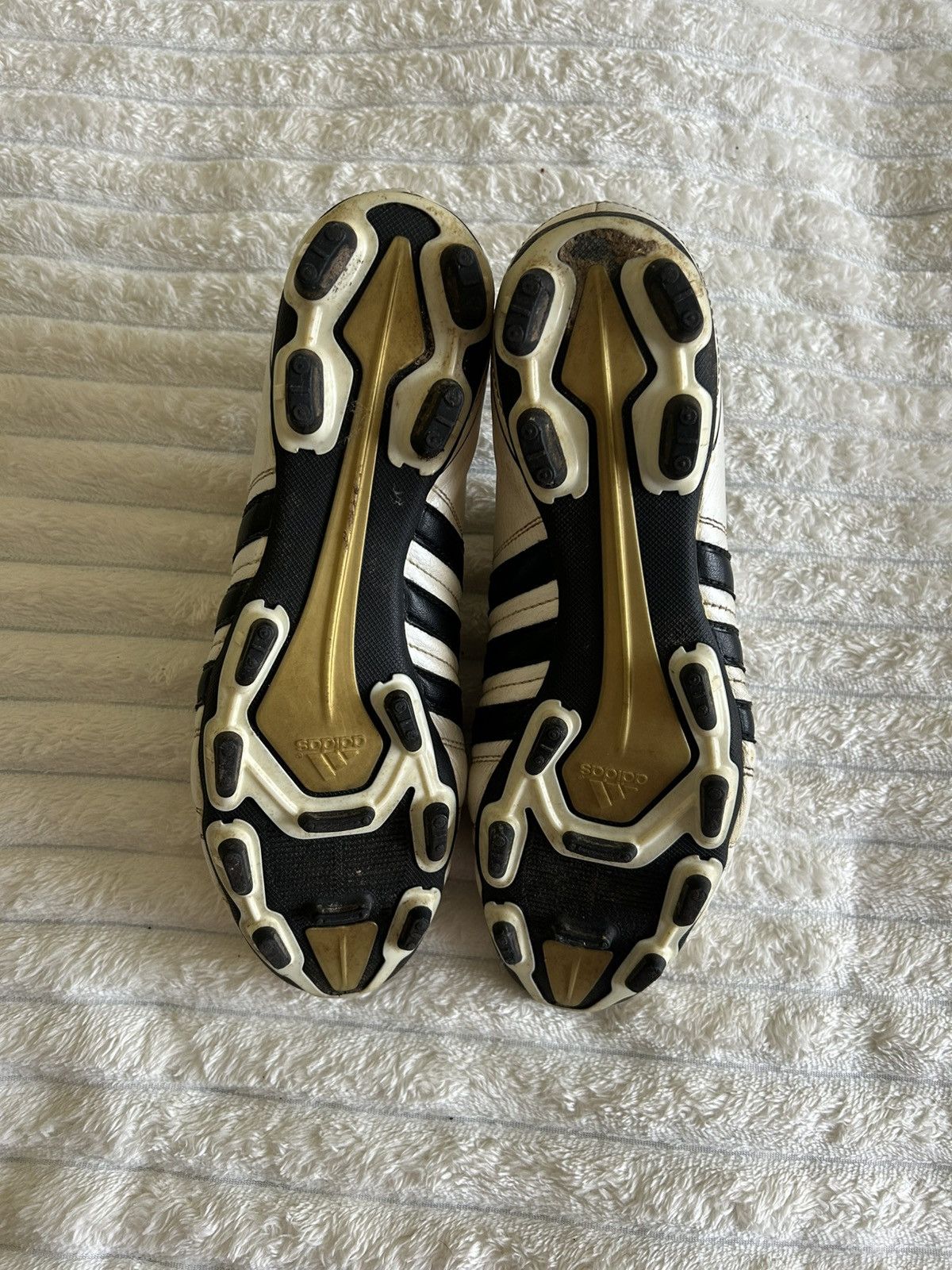 Vintage ADIDAS ADINOVA IV TRX FG FOOTBALL BOOTS (G40637) Size 42 2/3 Size US 9 / EU 42 - 9 Thumbnail