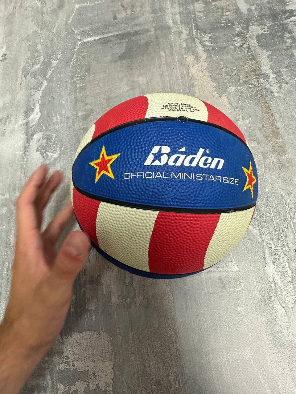 Harlem Globetrotters × NBA × Vintage Vintage 1994 Harlem Globetrotters Baden Basketball Ball Size US M / EU 48-50 / 2 - 4 Thumbnail