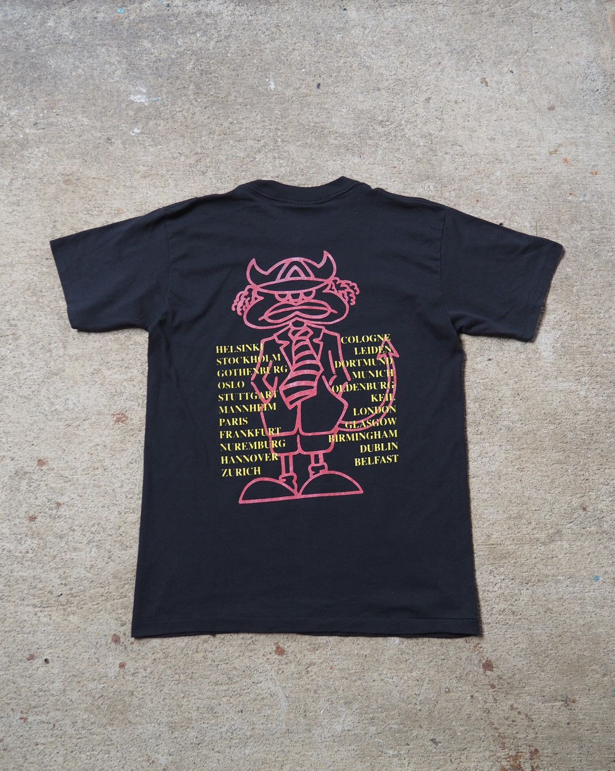 AC/DC Vintage 1990 AC/DC The Razors Edge Eu Tour, Oneita, Size L Size US L / EU 52-54 / 3 - 5 Thumbnail