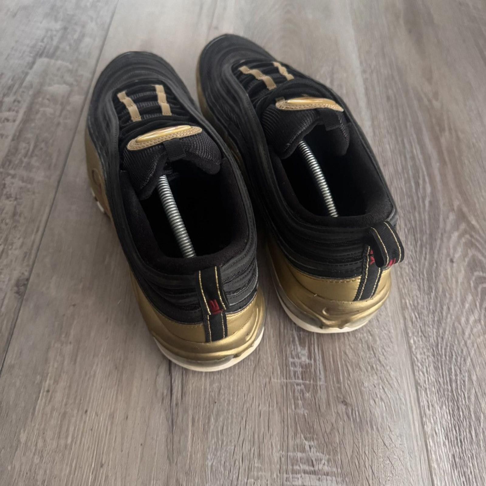 Nike NIKE • Air Max '97 "Black Metallic Gold" (13M) Size US 13 / EU 46 - 7 Thumbnail