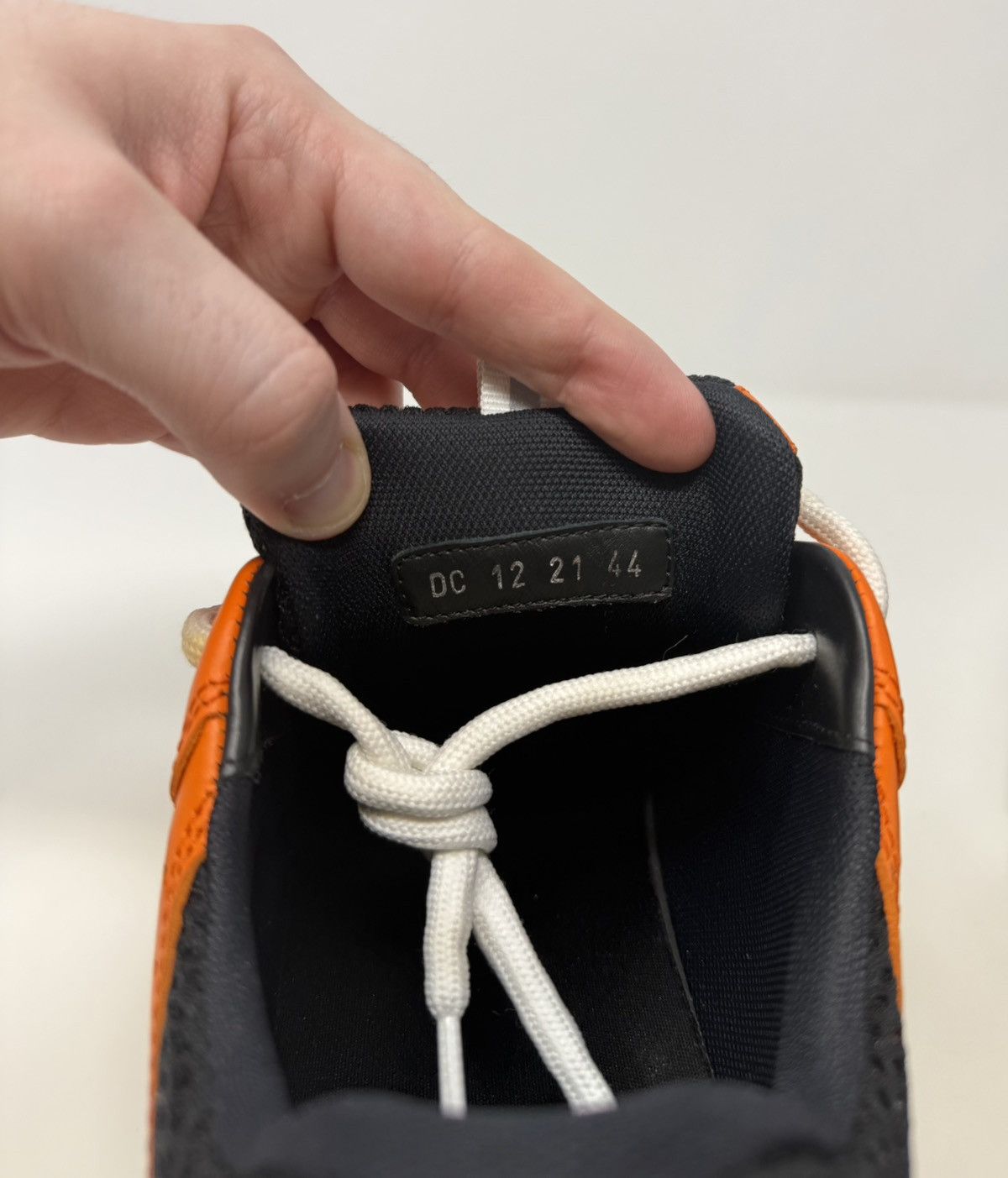 Dior Dior B22 Sneaker White/Orange Size US 11 / EU 44 - 7 Thumbnail