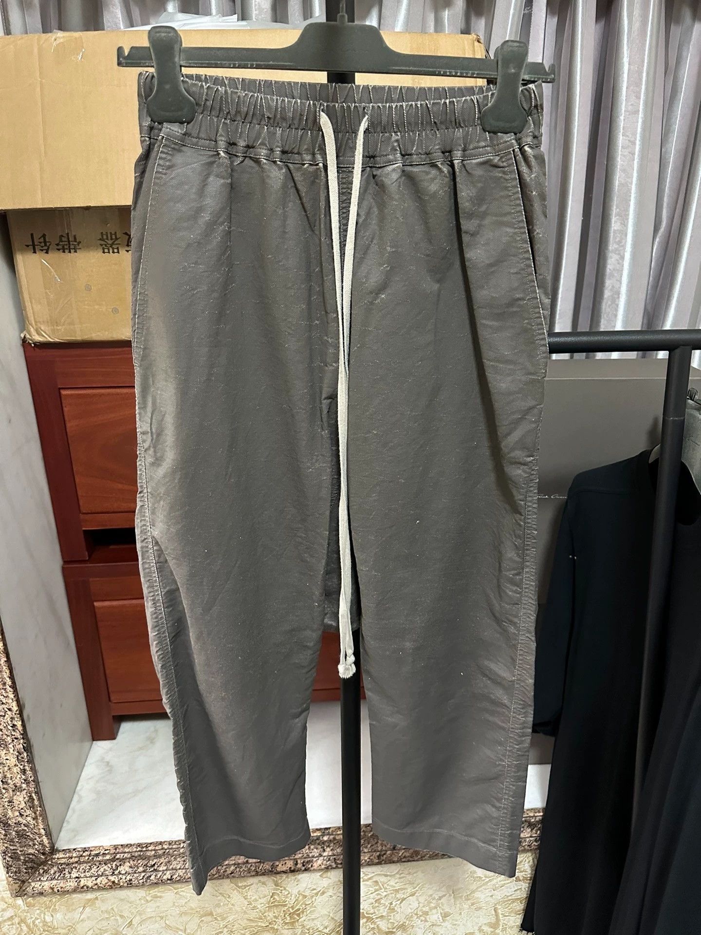 Rick Owens Rick Owens ankle-length trousers Size US 30 / EU 46 - 1 Thumbnail