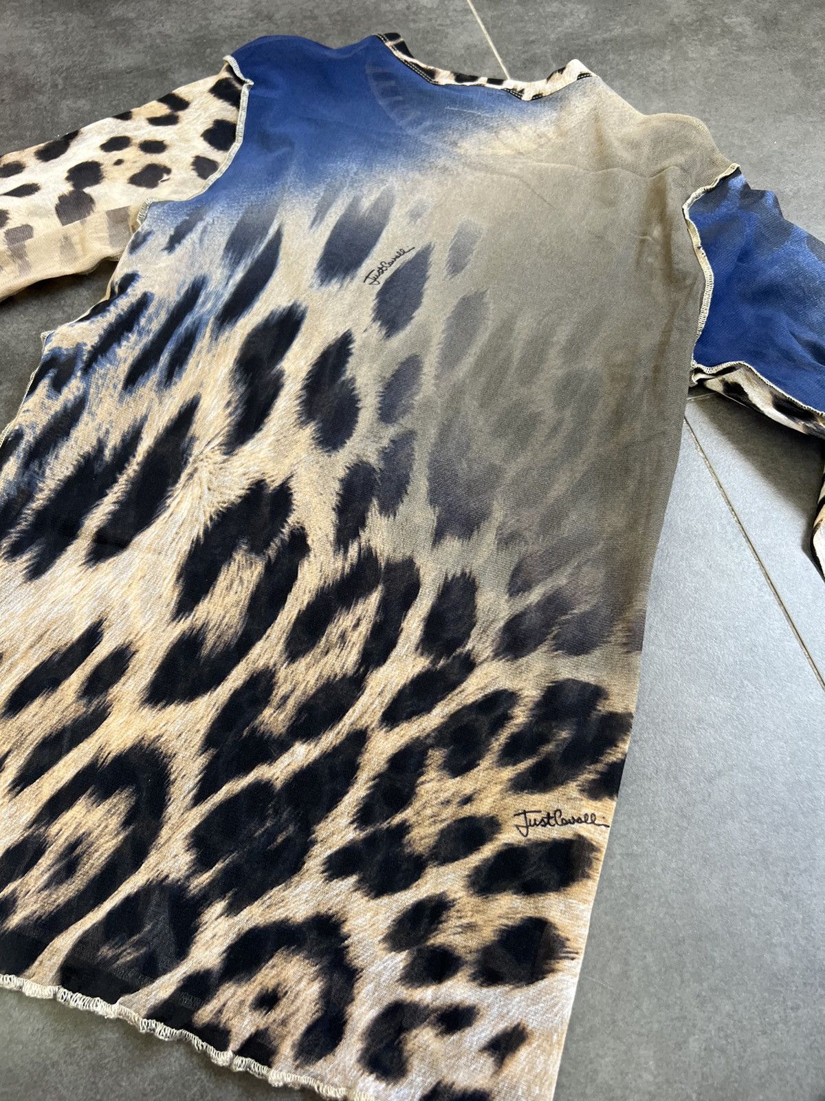 Just Cavalli × Roberto Cavalli SS 2005 JPG STYLE Cavalli Leopard Pattern Mesh long sleeve Size XL / US 12-14 / IT 48-50 - 9 Thumbnail