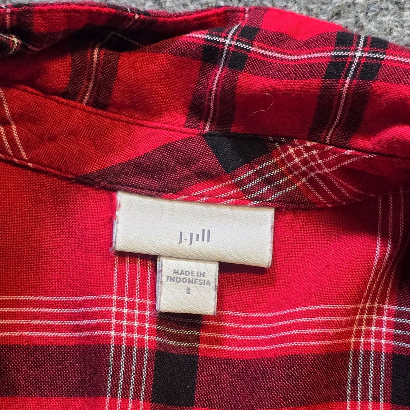 J. Jill J Jill Top Womens Size Small Black Red Plaid Button Up Long Sleeve Casual Career Shirt Women S Plaid Button Up Blouse Size S / US 4 / IT 40 - 4 Thumbnail