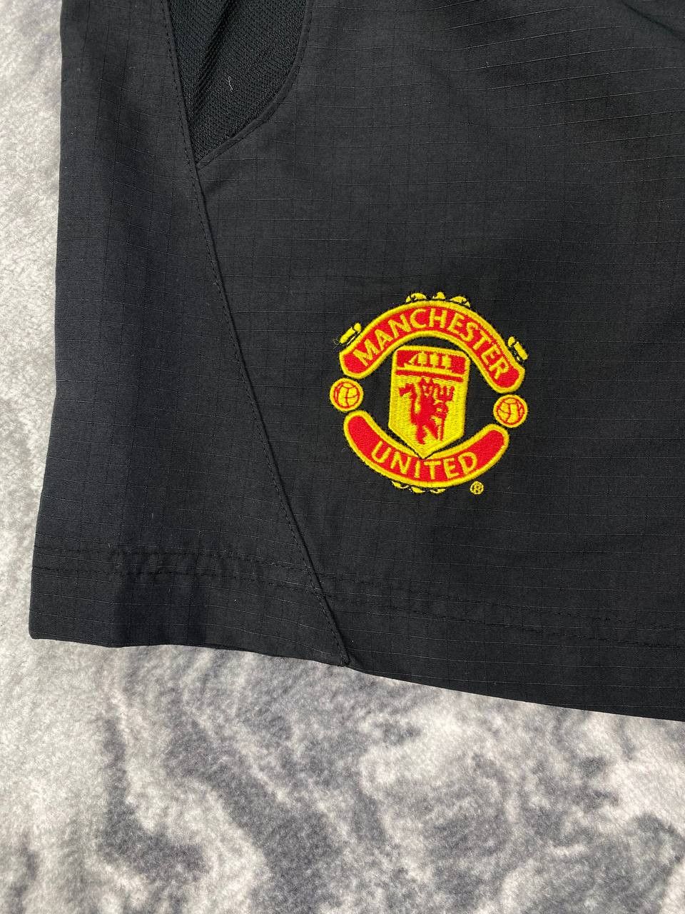Nike Vintage Nike Manchester United Football Shorts Soccer Track Size US 30 / EU 46 - 5 Thumbnail