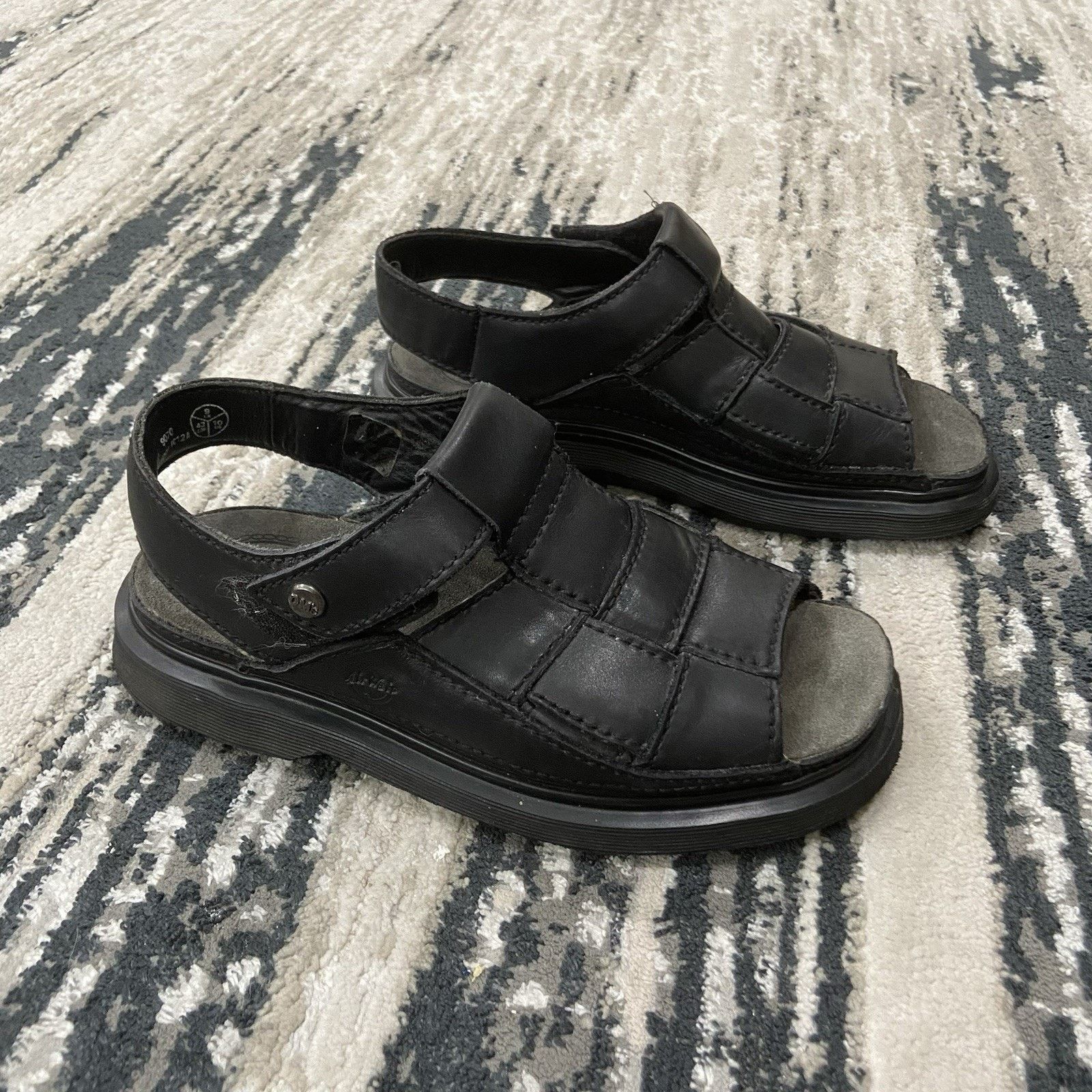 Dr. Martens Dr. Martens 9070 Fisherman Black Leather Woven Strap Size 10 Size US 10 / EU 43 - 1 Thumbnail