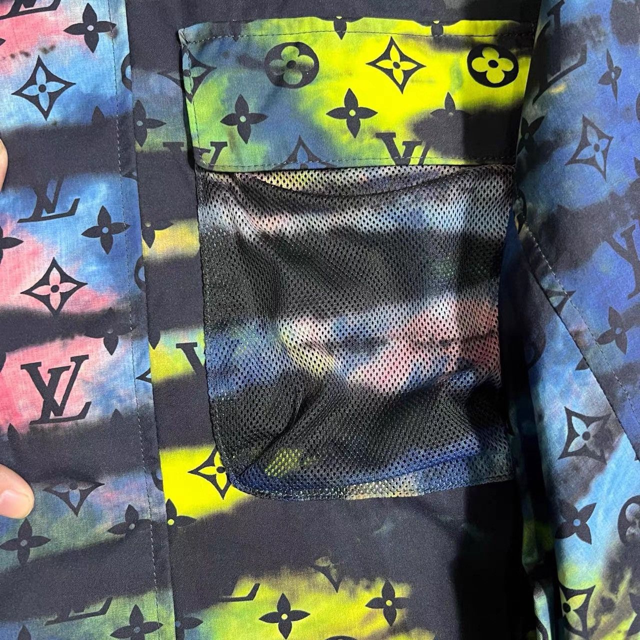 Louis Vuitton Louis Vuitton Tech Windbreaker K28 Size US M / EU 48-50 / 2 - 4 Thumbnail
